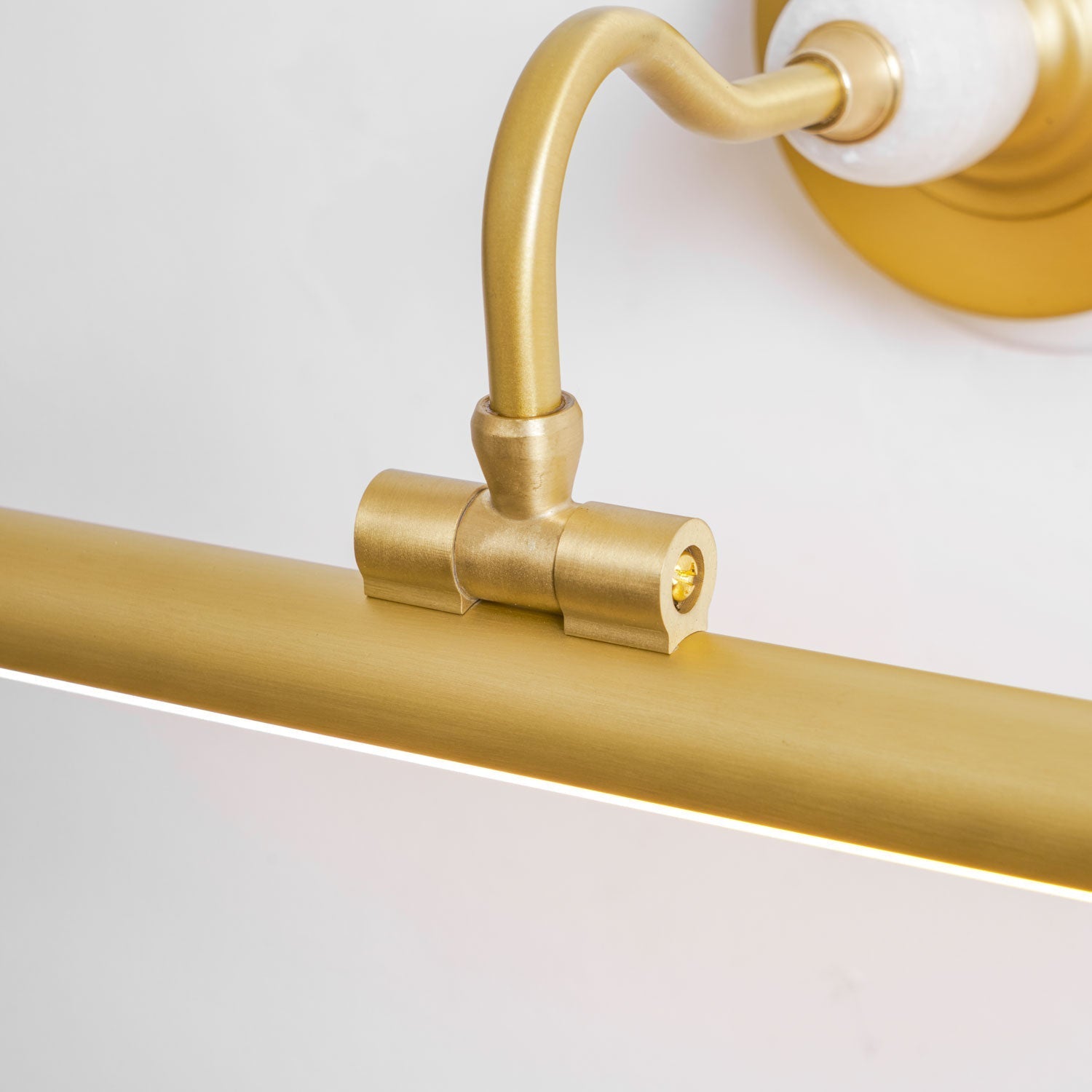 Havenview Art Linear Indoor Wall Light