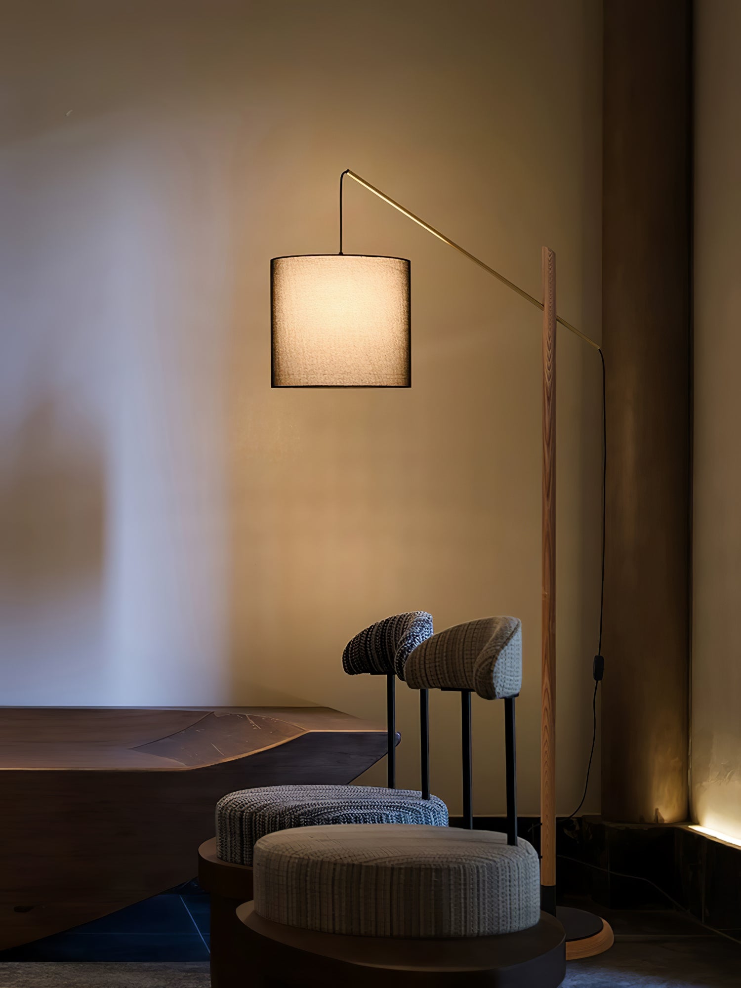 Nyvariol Minimalist Wood Floor Lamp