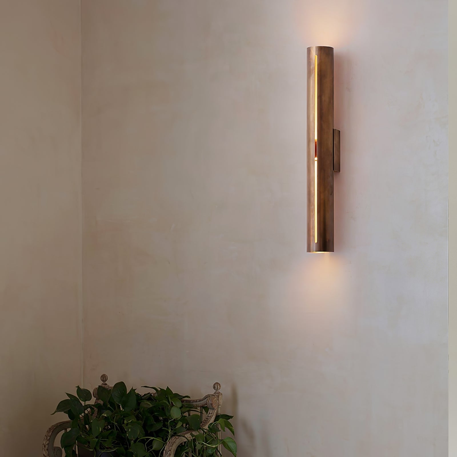 Avsilara Modern Minimalist Cylinder Brass Wall Light