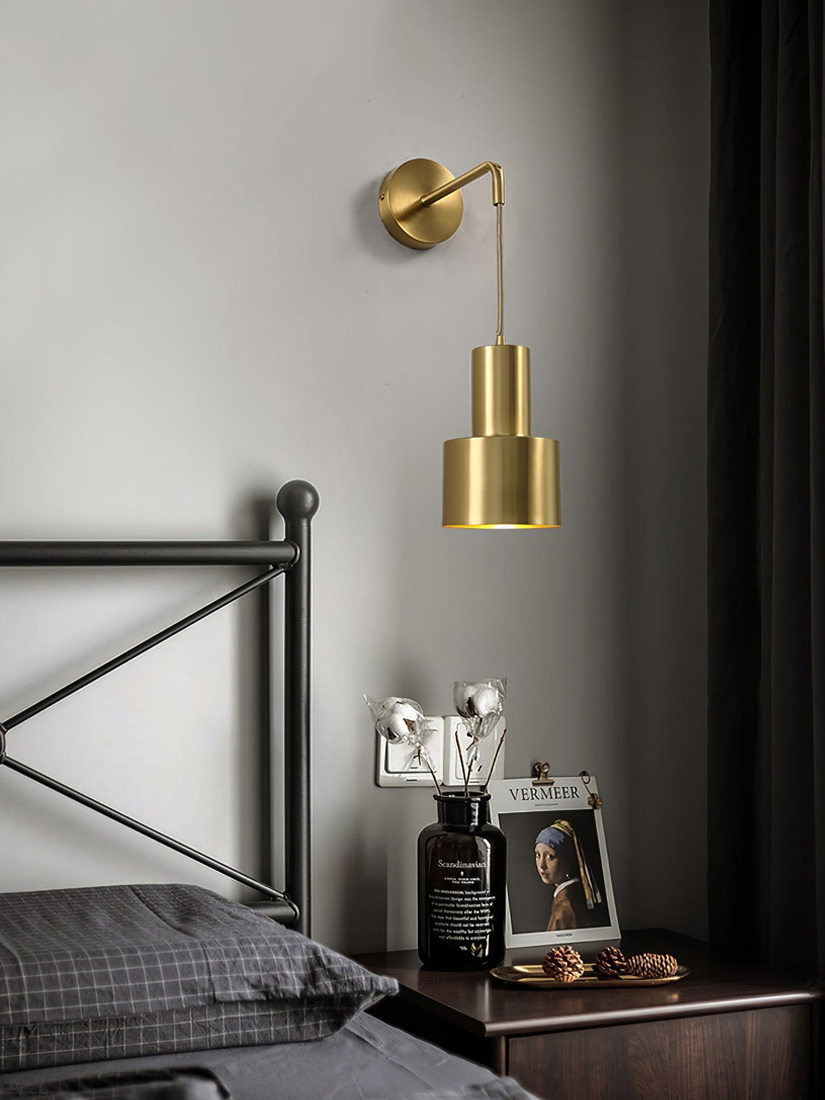 Alvina Modern Minimalist Brass Wall Light
