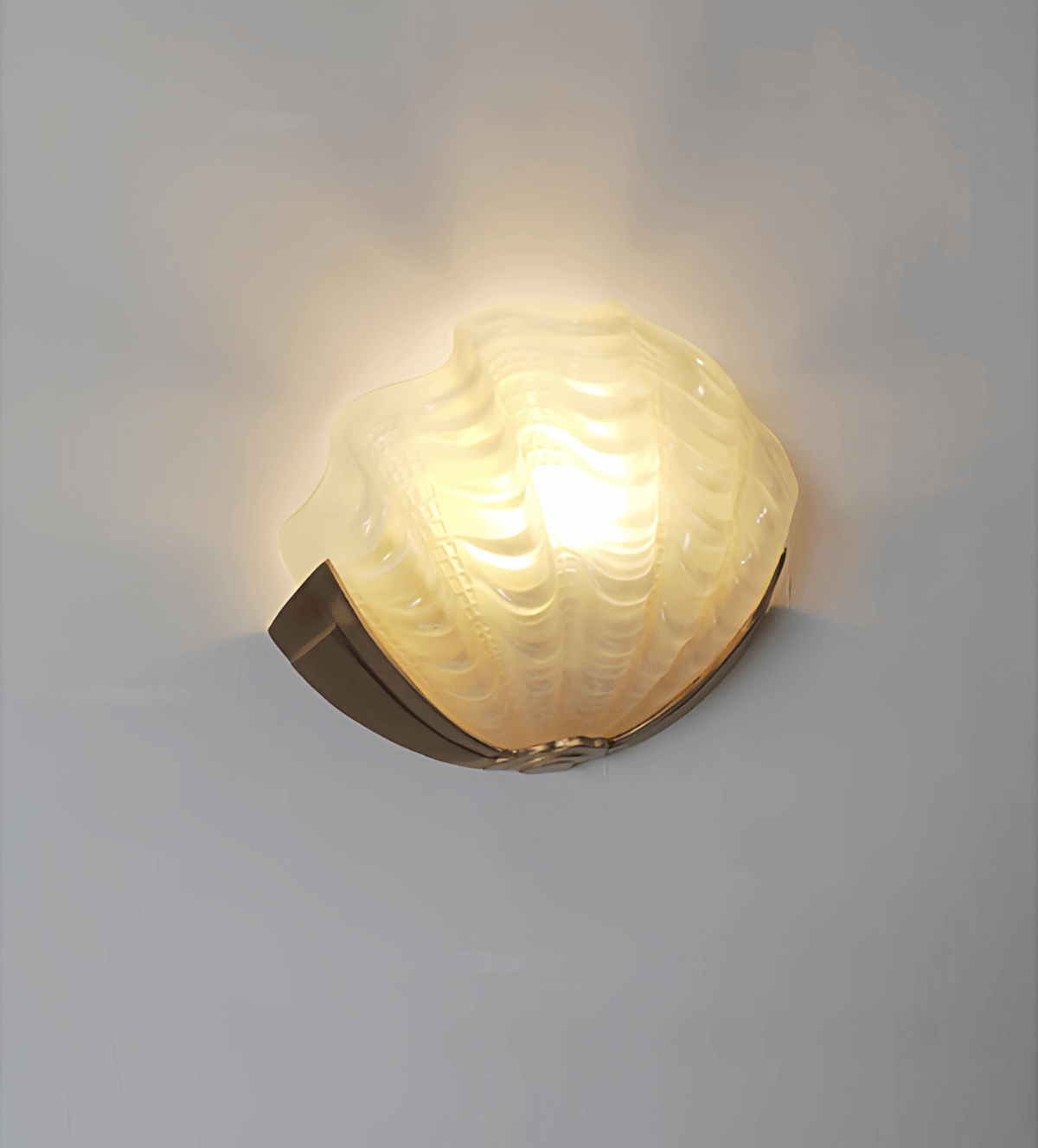 Nico Art Deco Glass Scallop Wall Light