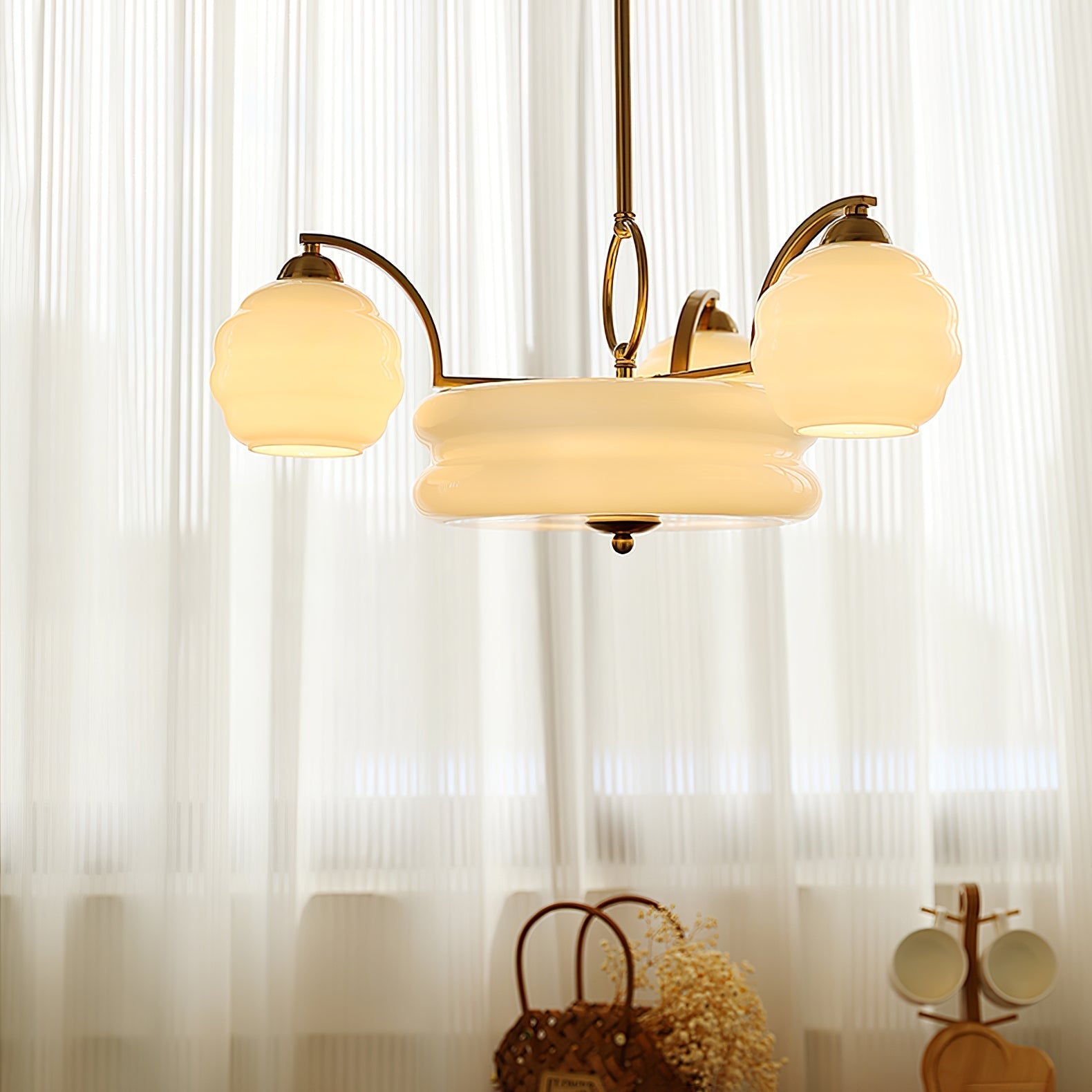Lustra Chandelier Art Deco Vintage Gold Glass Shades - Neutral Decor