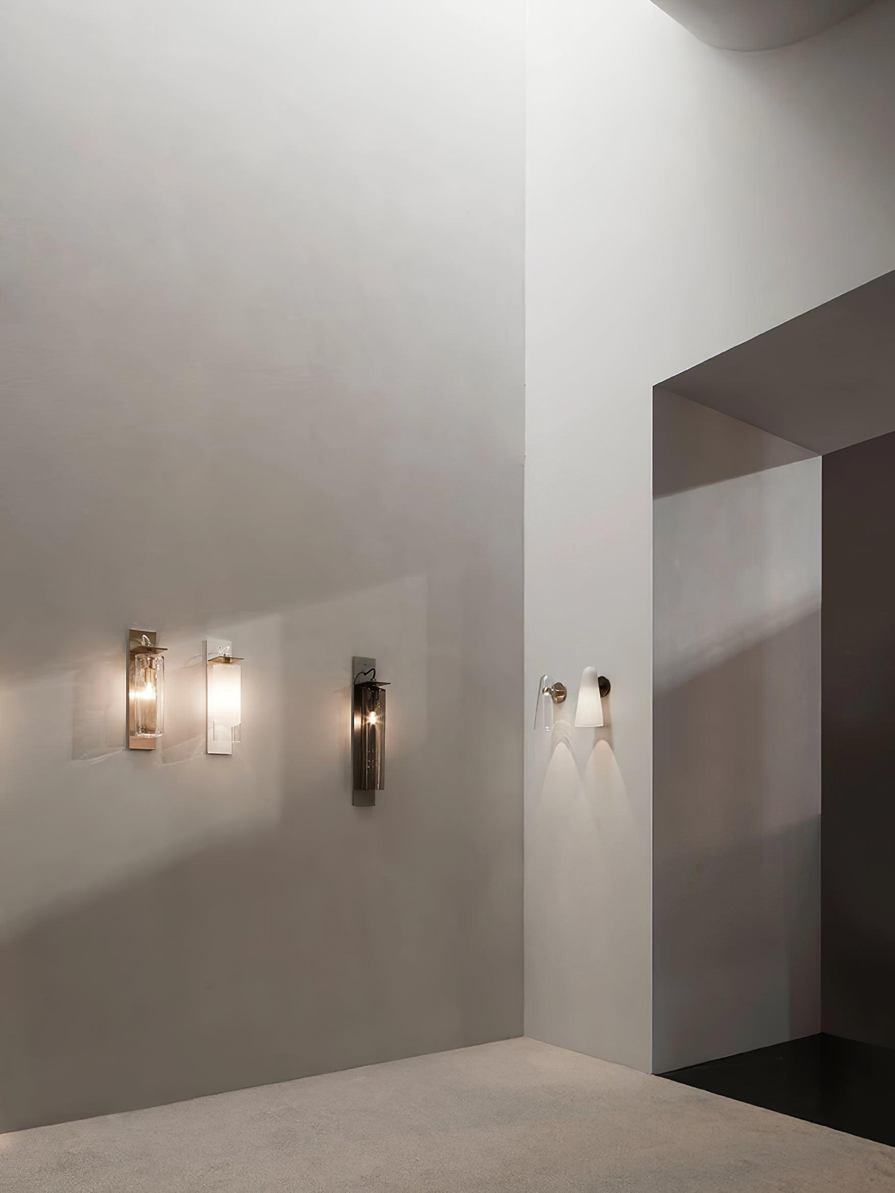 Lioririella Conical Glass Wall Lamp