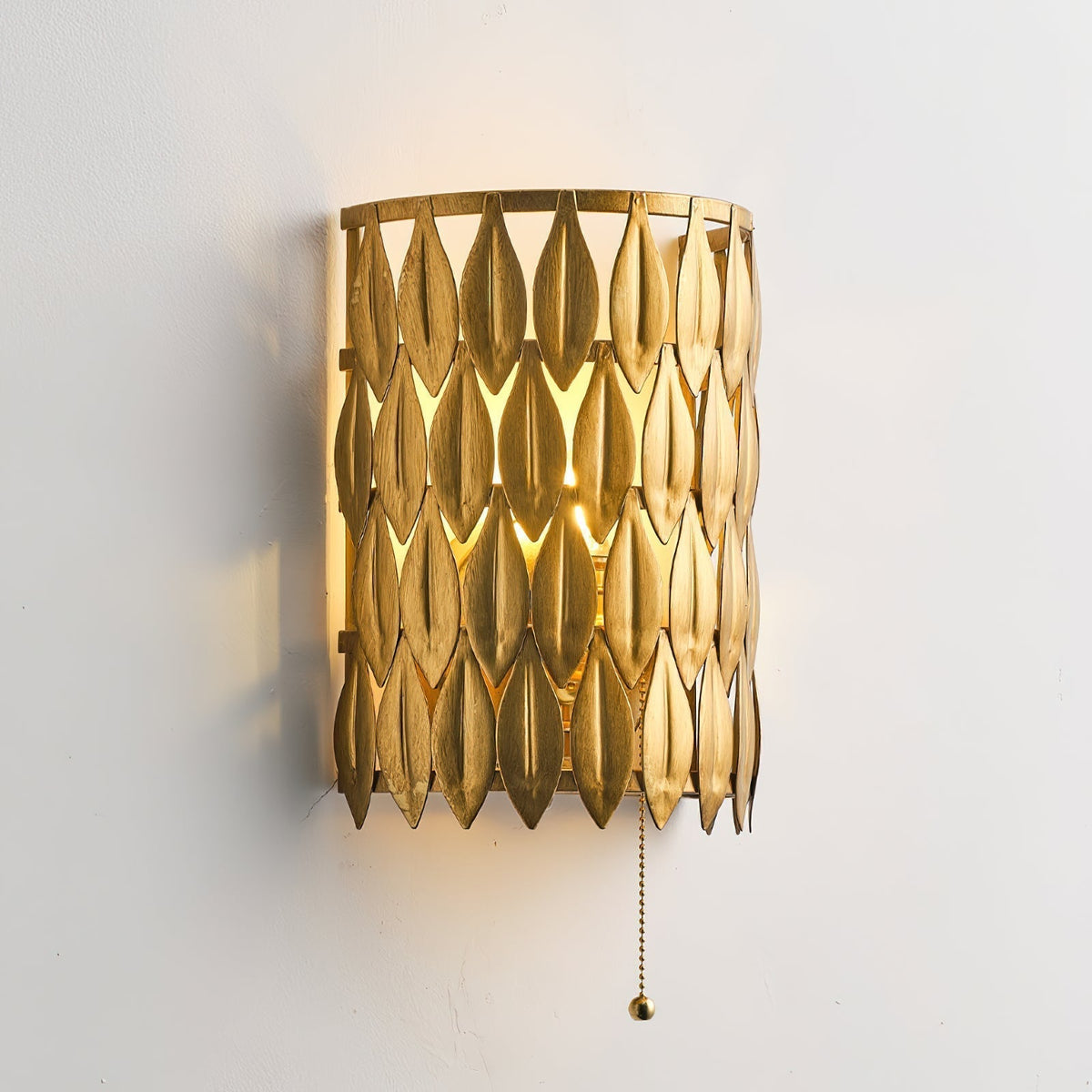 Xenuvyo Elegance Sophisticated Artus Metal Wall Lamp