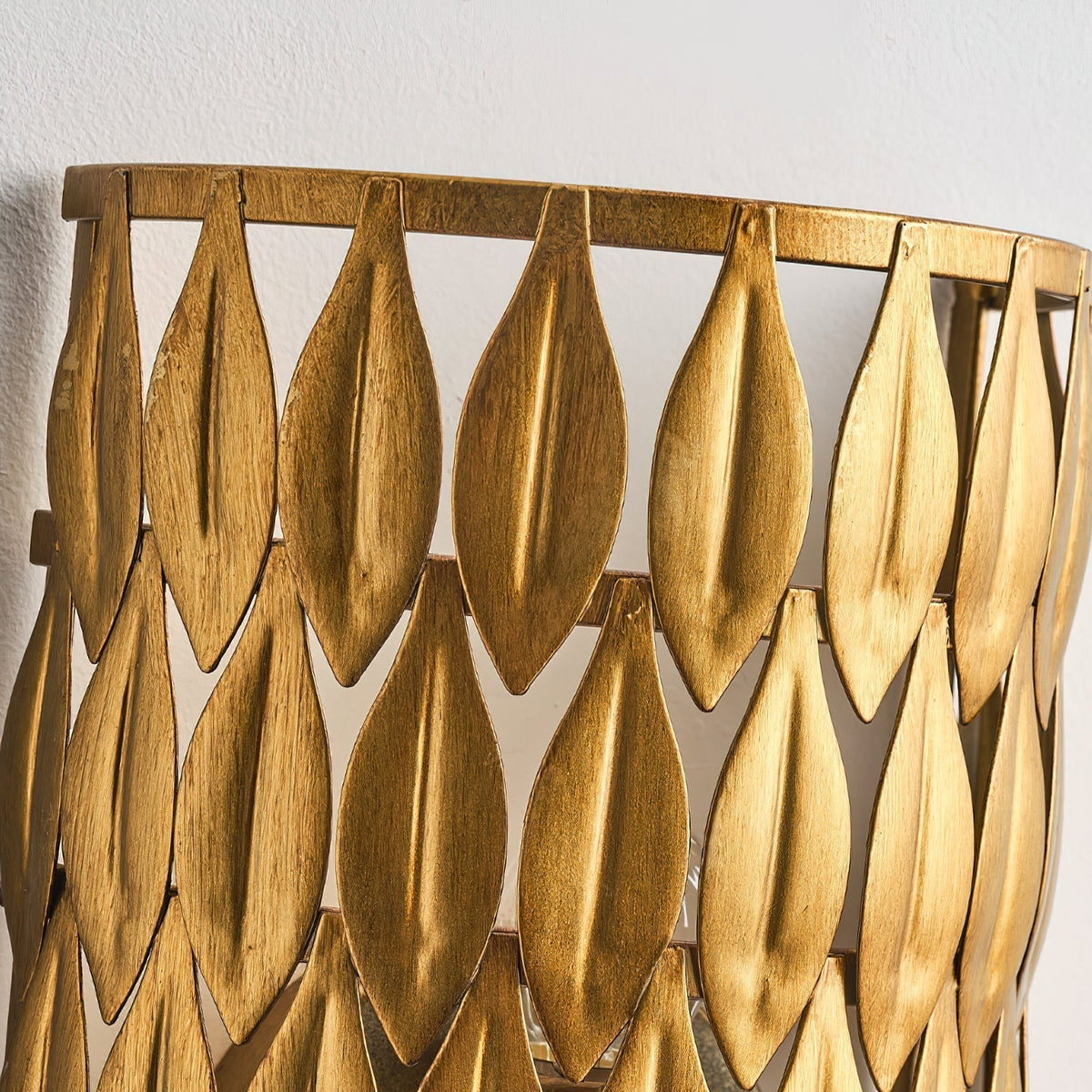 Xenuvyo Elegance Sophisticated Artus Metal Wall Lamp