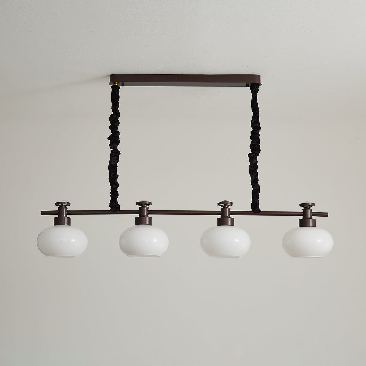 Althaen Elegance Vintage Glass Chandelier