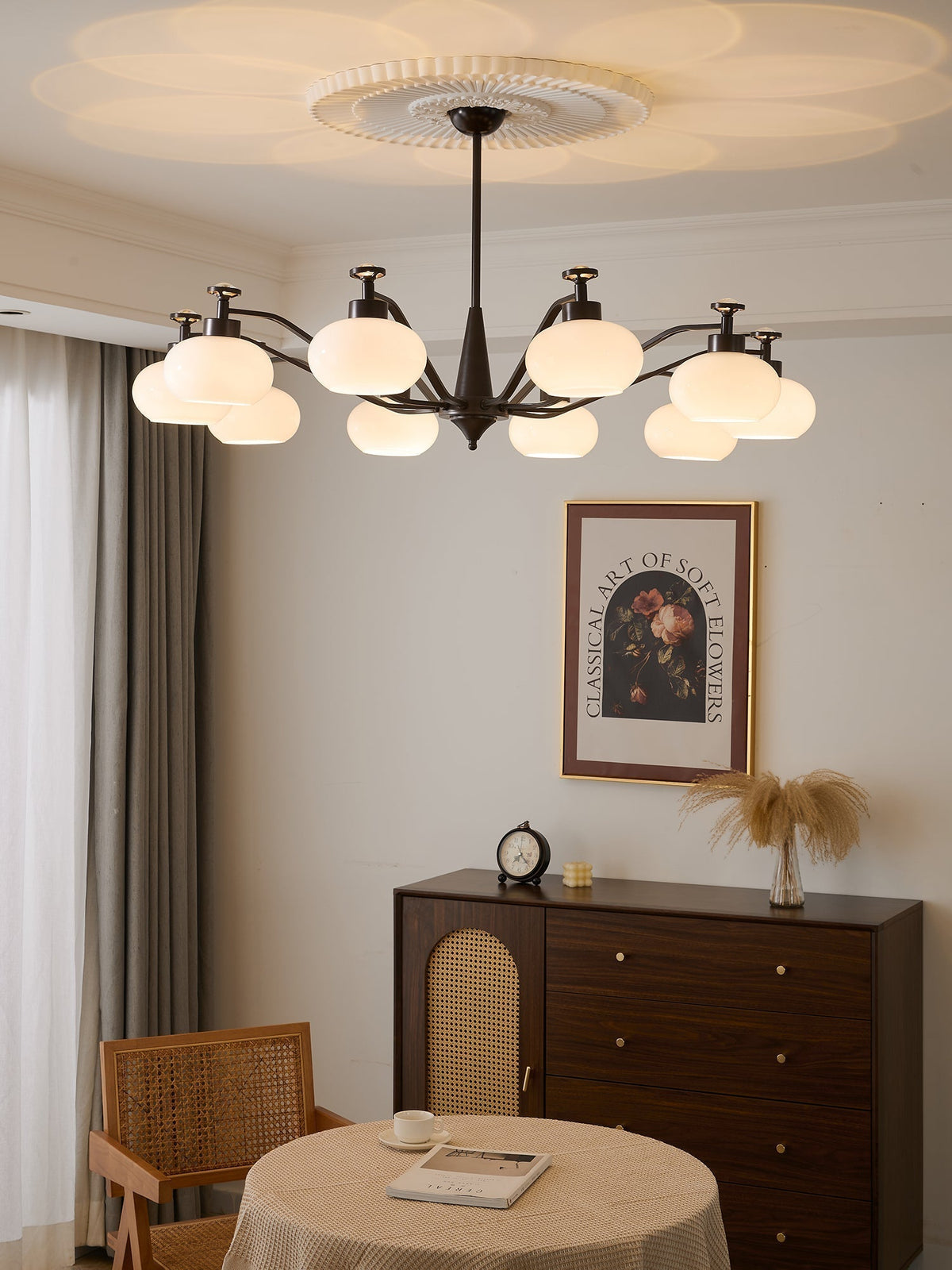 Althaen Elegance Vintage Glass Chandelier