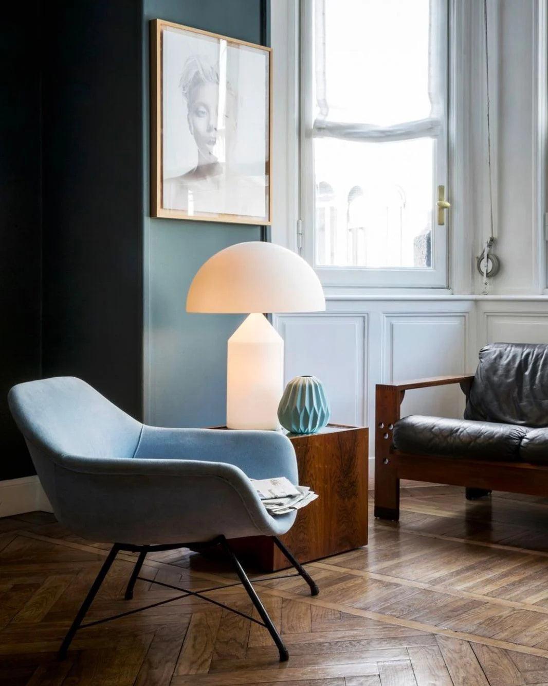 Hesrin Glass Artistic Table Lamp