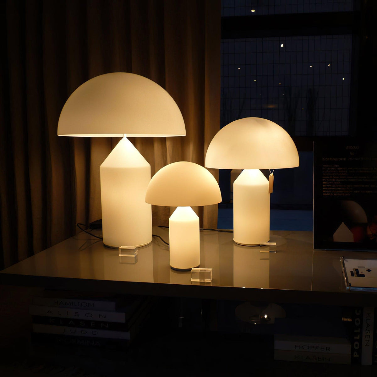 Hesrin Glass Artistic Table Lamp