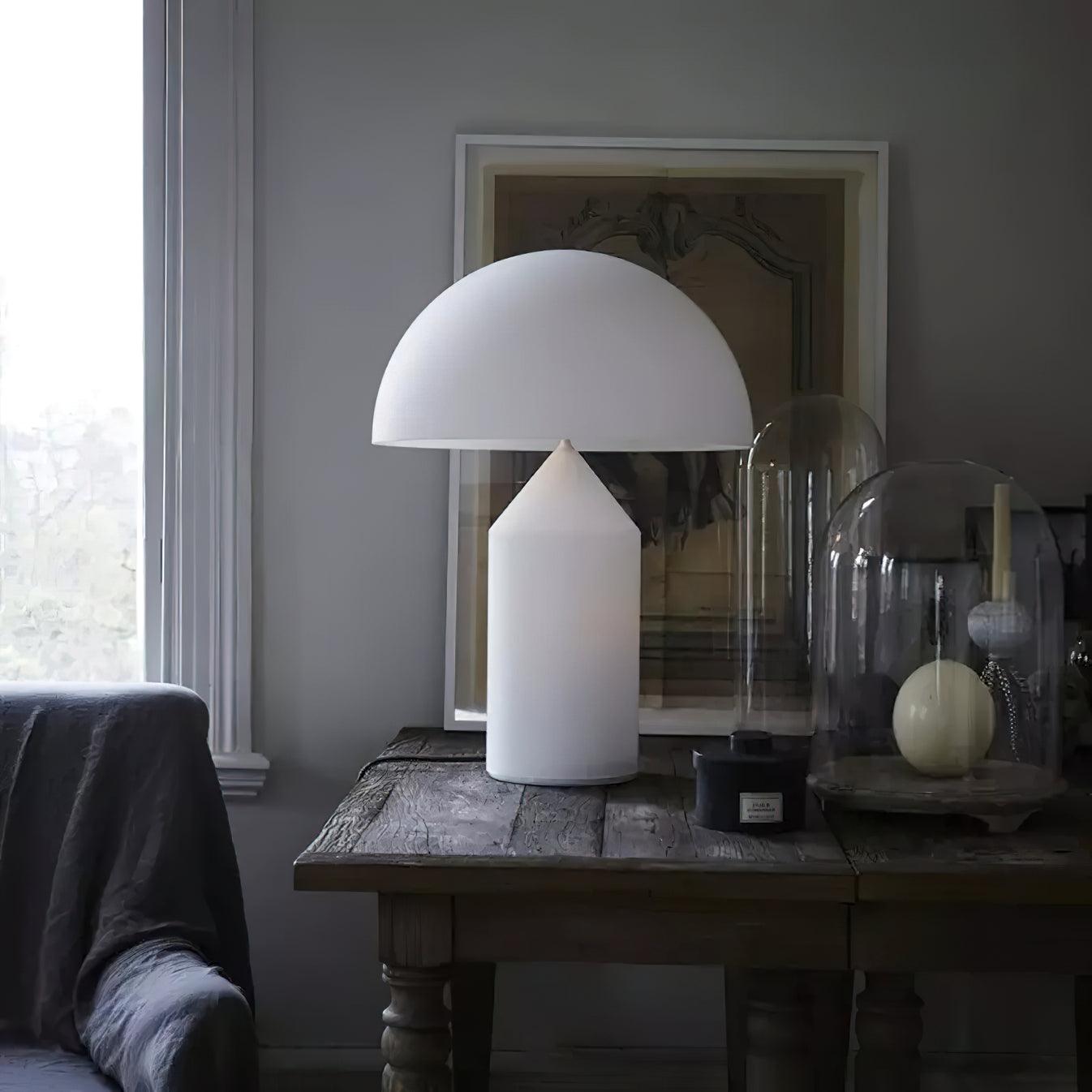 Hesrin Glass Artistic Table Lamp
