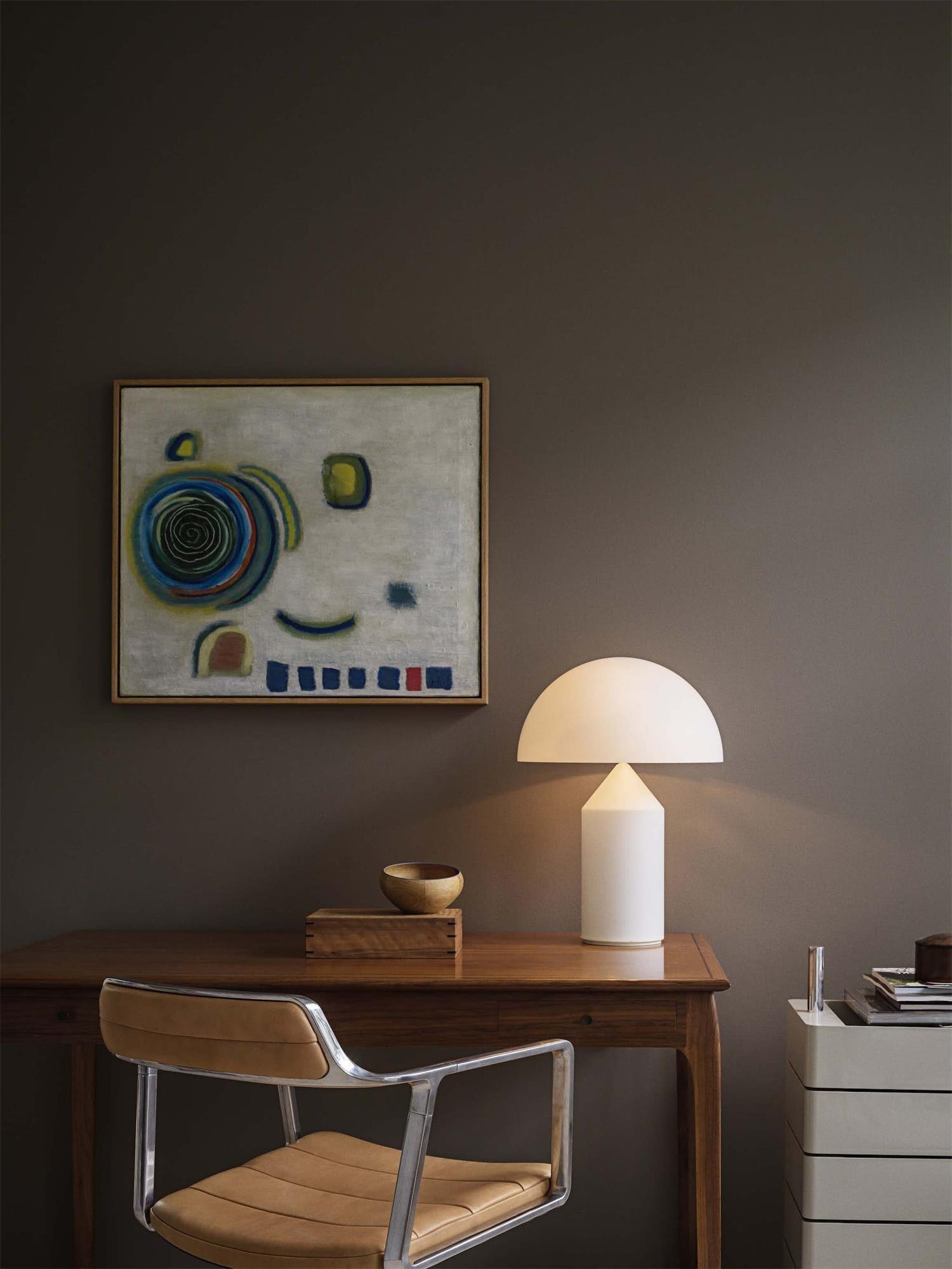 Hesrin Glass Artistic Table Lamp
