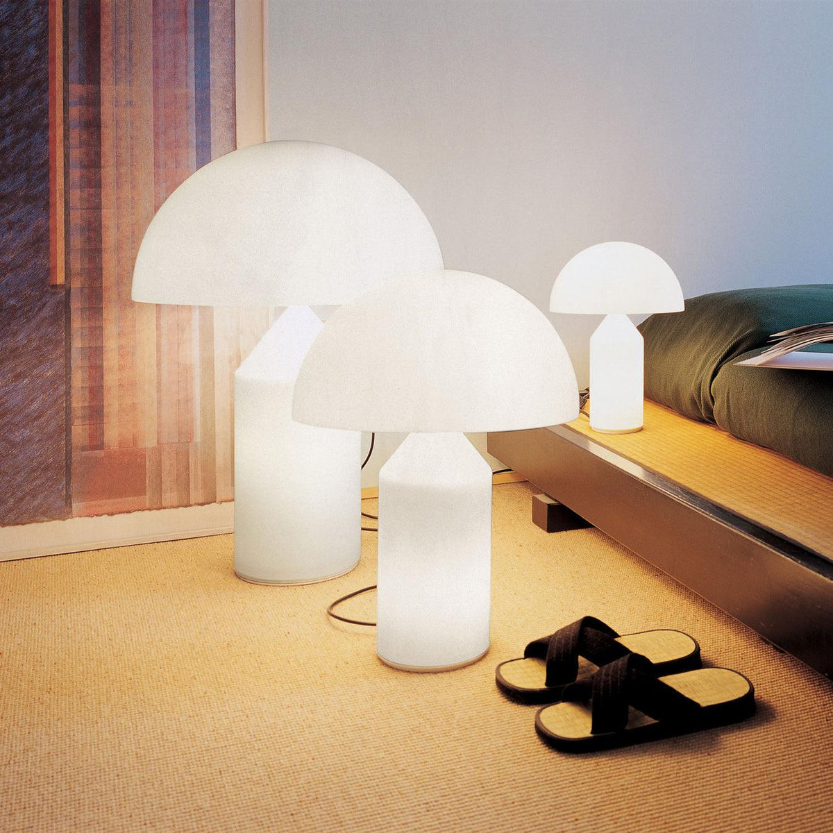 Hesrin Glass Artistic Table Lamp
