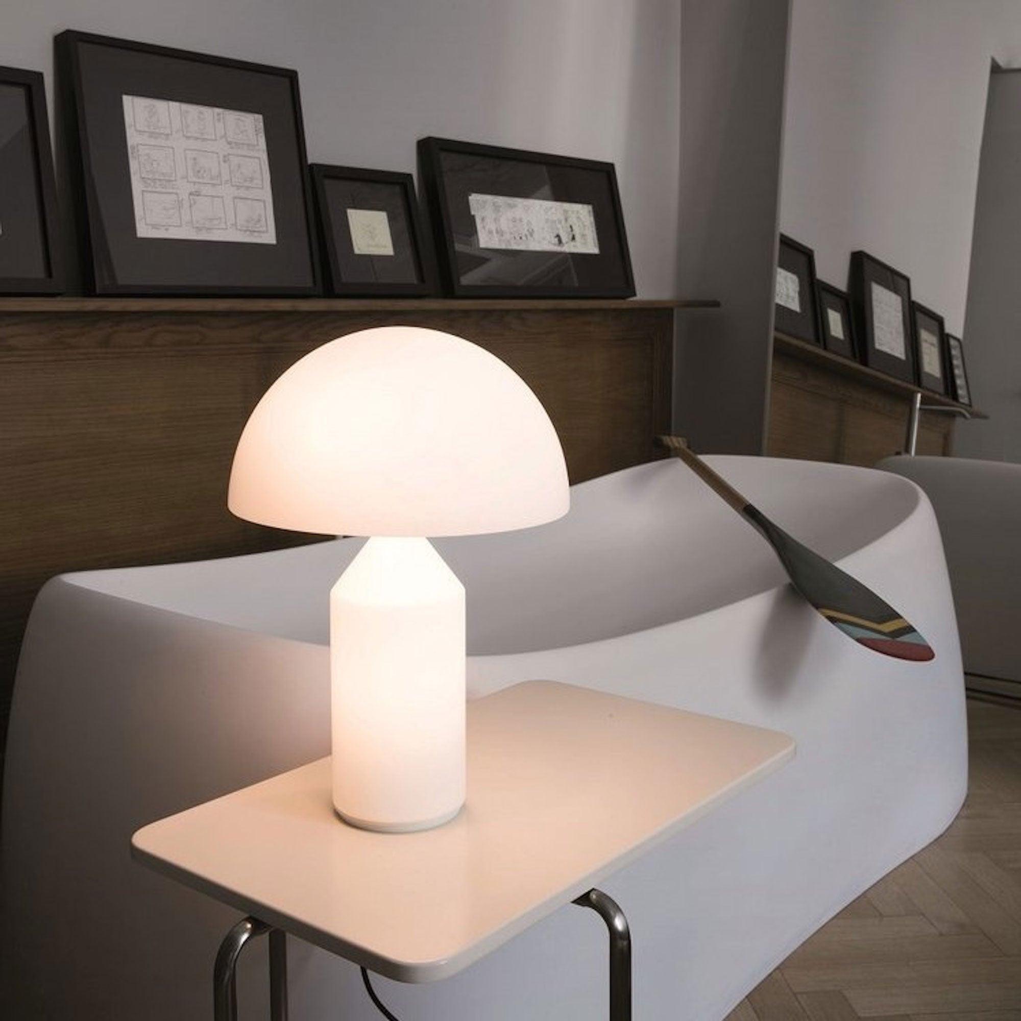 Hesrin Glass Artistic Table Lamp