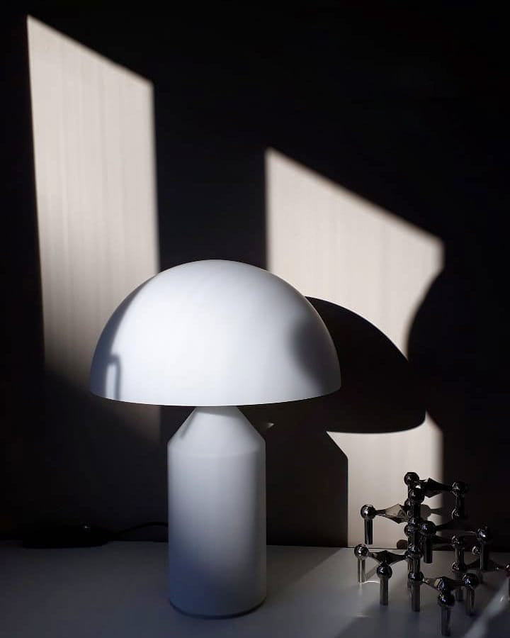 Selisina Industrial Minimalist Table Lamp
