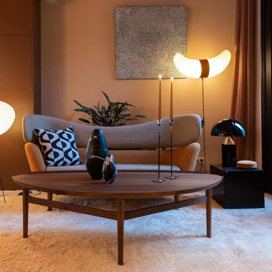 Selisina Industrial Minimalist Table Lamp