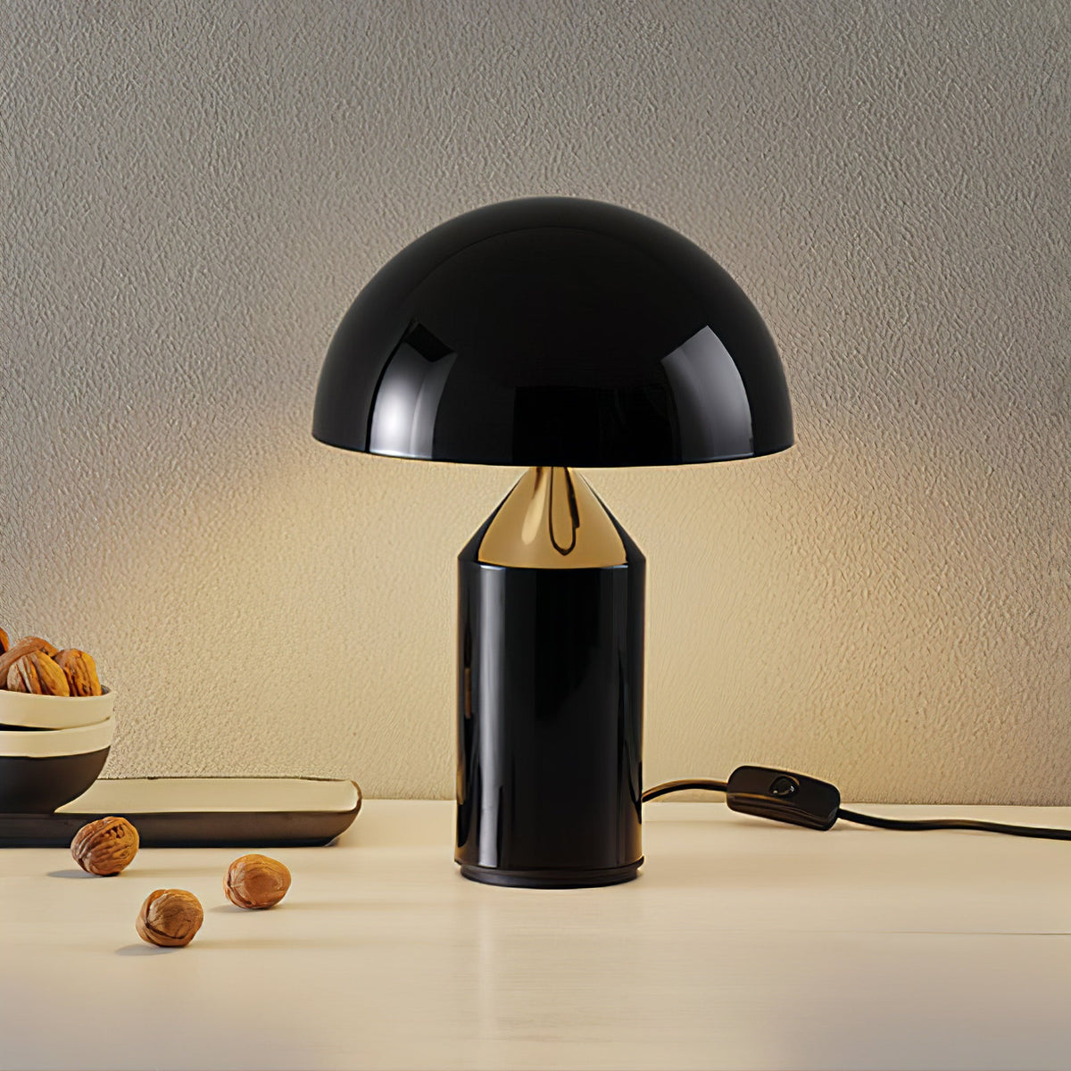 Selisina Industrial Minimalist Table Lamp