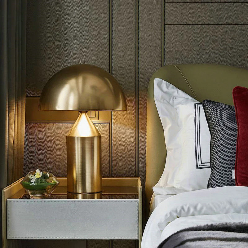 Selisina Industrial Minimalist Table Lamp