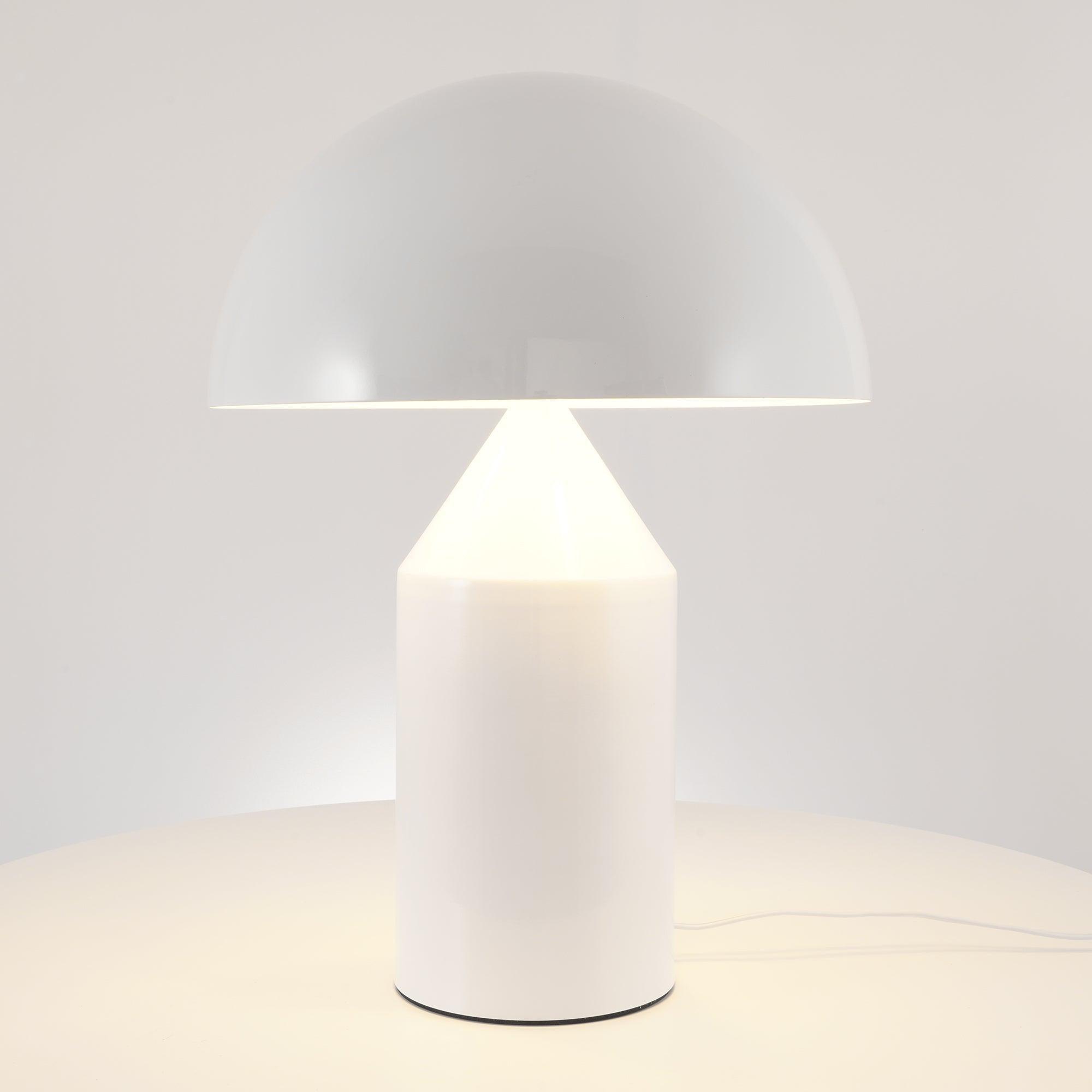 Selisina Industrial Minimalist Table Lamp