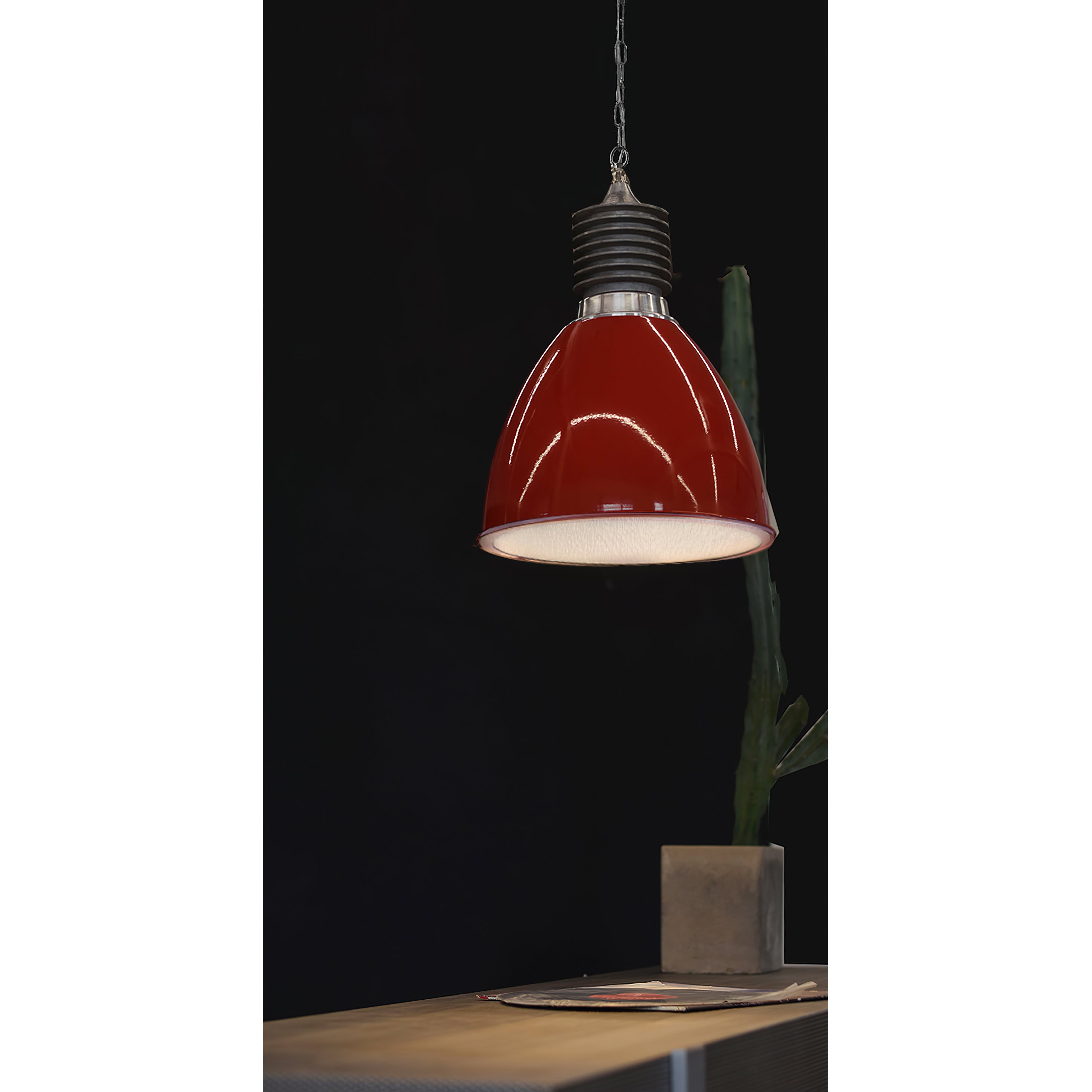 Kvennuvys Modern Minimalist Metal Pendant Lamp