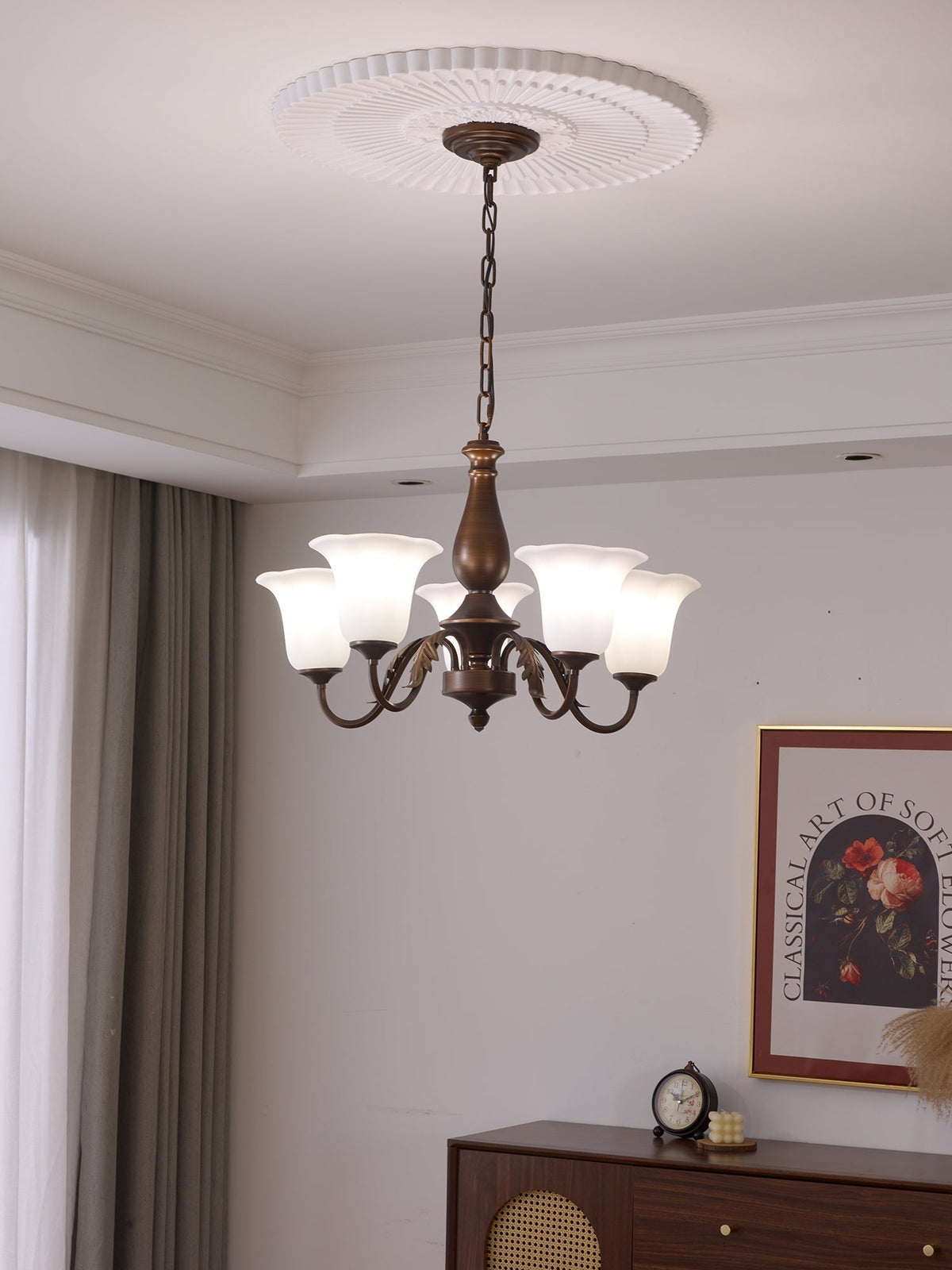 Uveleth Traditional Elegance Glass Chandelier
