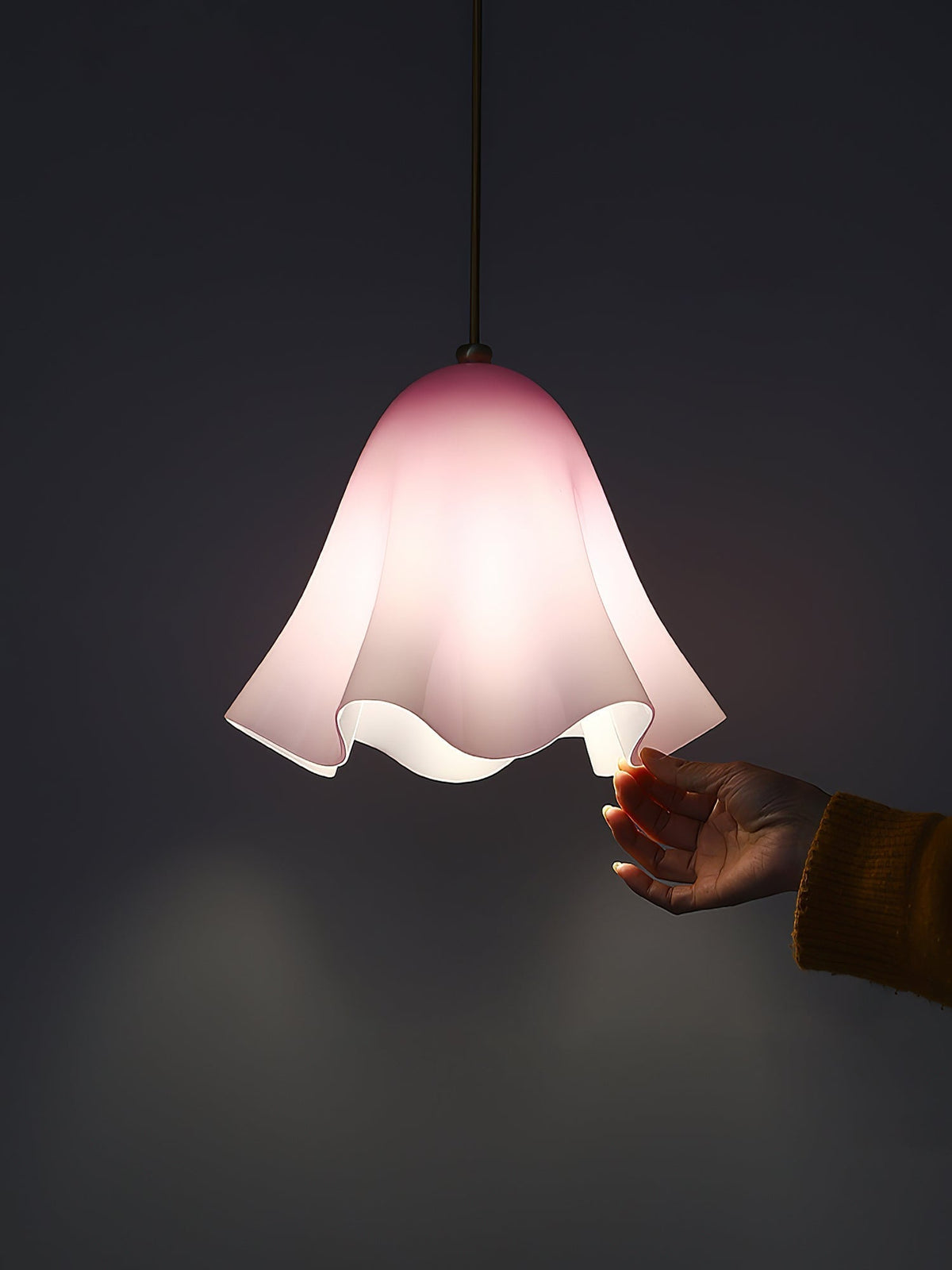 Krav Bloom Pendant Lamp