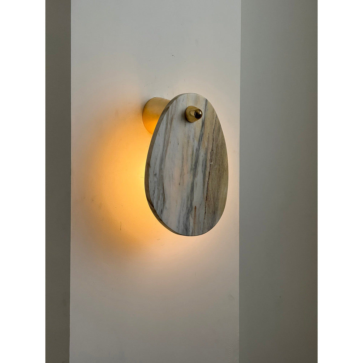 Norduvys Modern Luxurious  Metal Marble Wall Lamp
