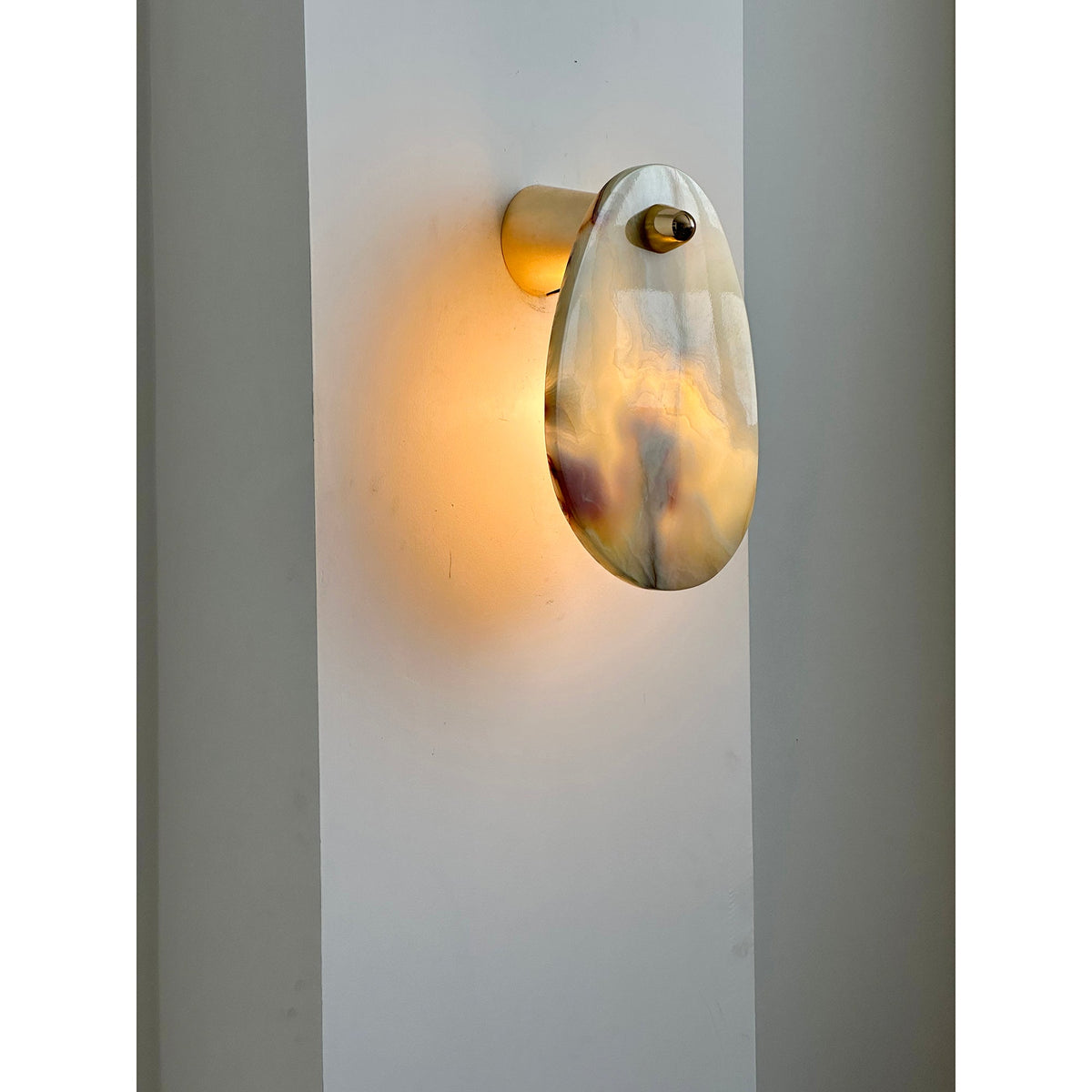 Norduvys Modern Luxurious  Metal Marble Wall Lamp
