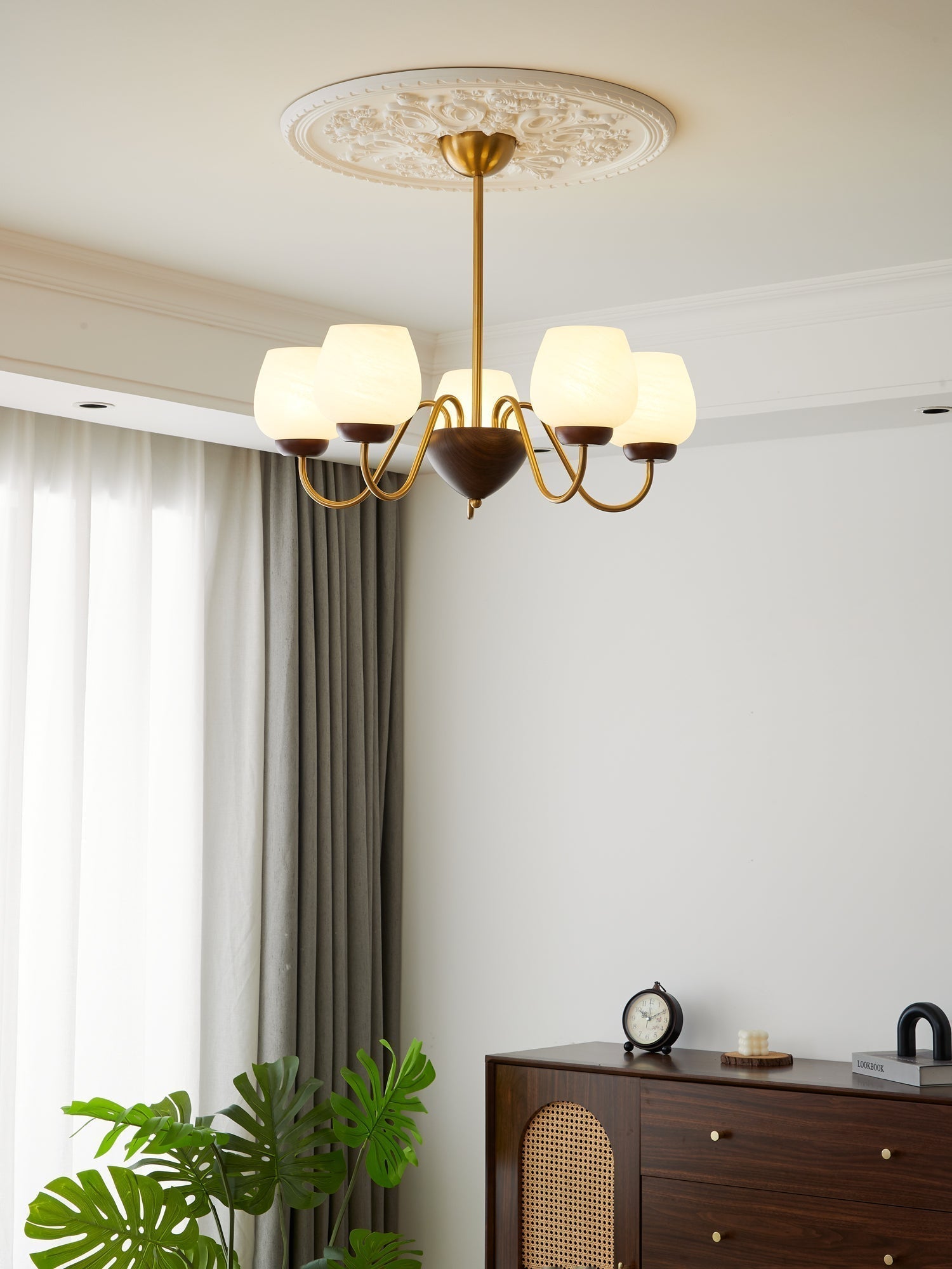 Sytheiel Premium	Elegance Wood Glass Chandelier