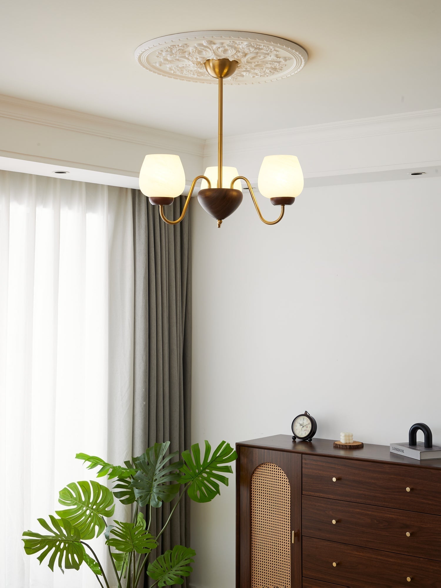 Sytheiel Premium	Elegance Wood Glass Chandelier