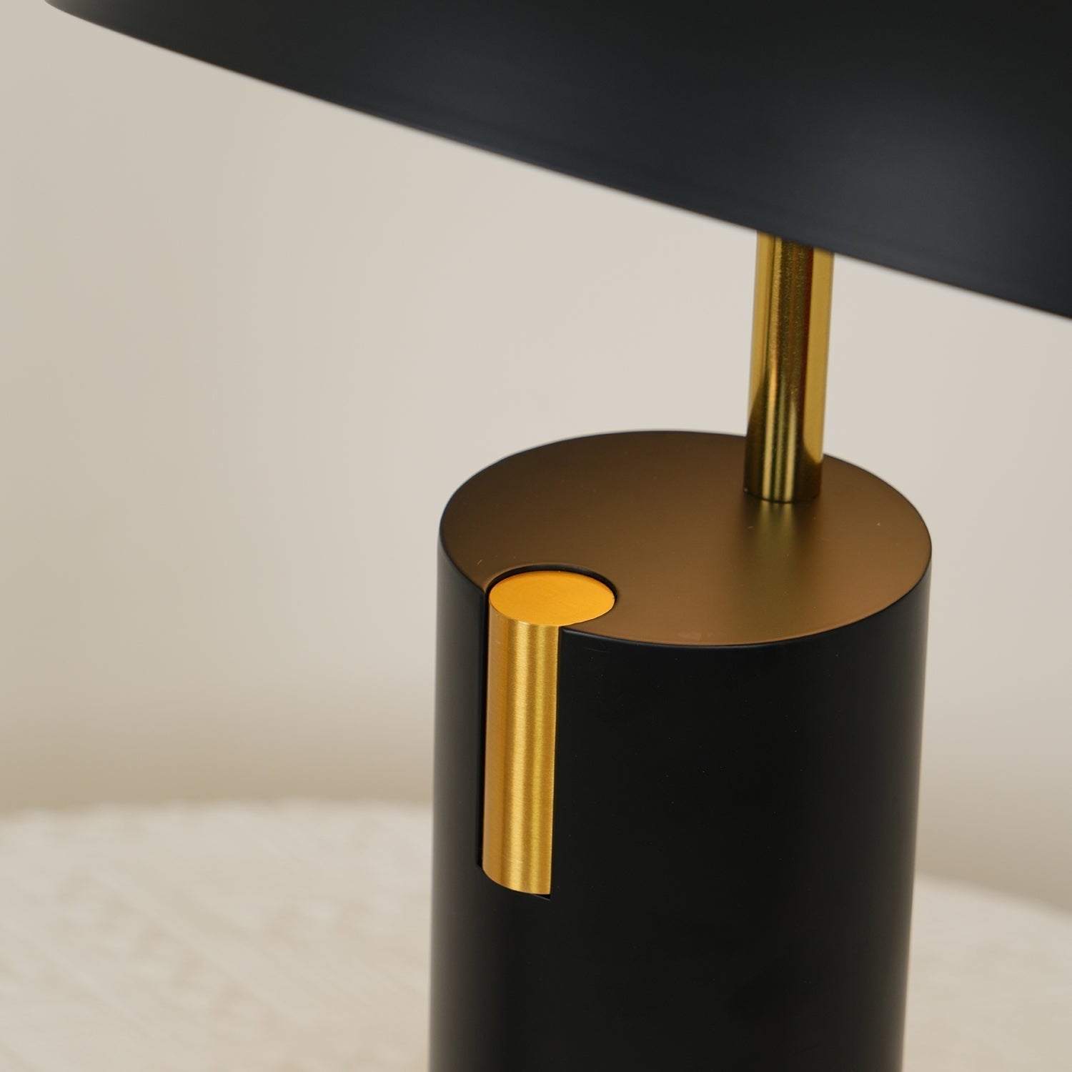 Veroca Steel Industrial Table Lamp