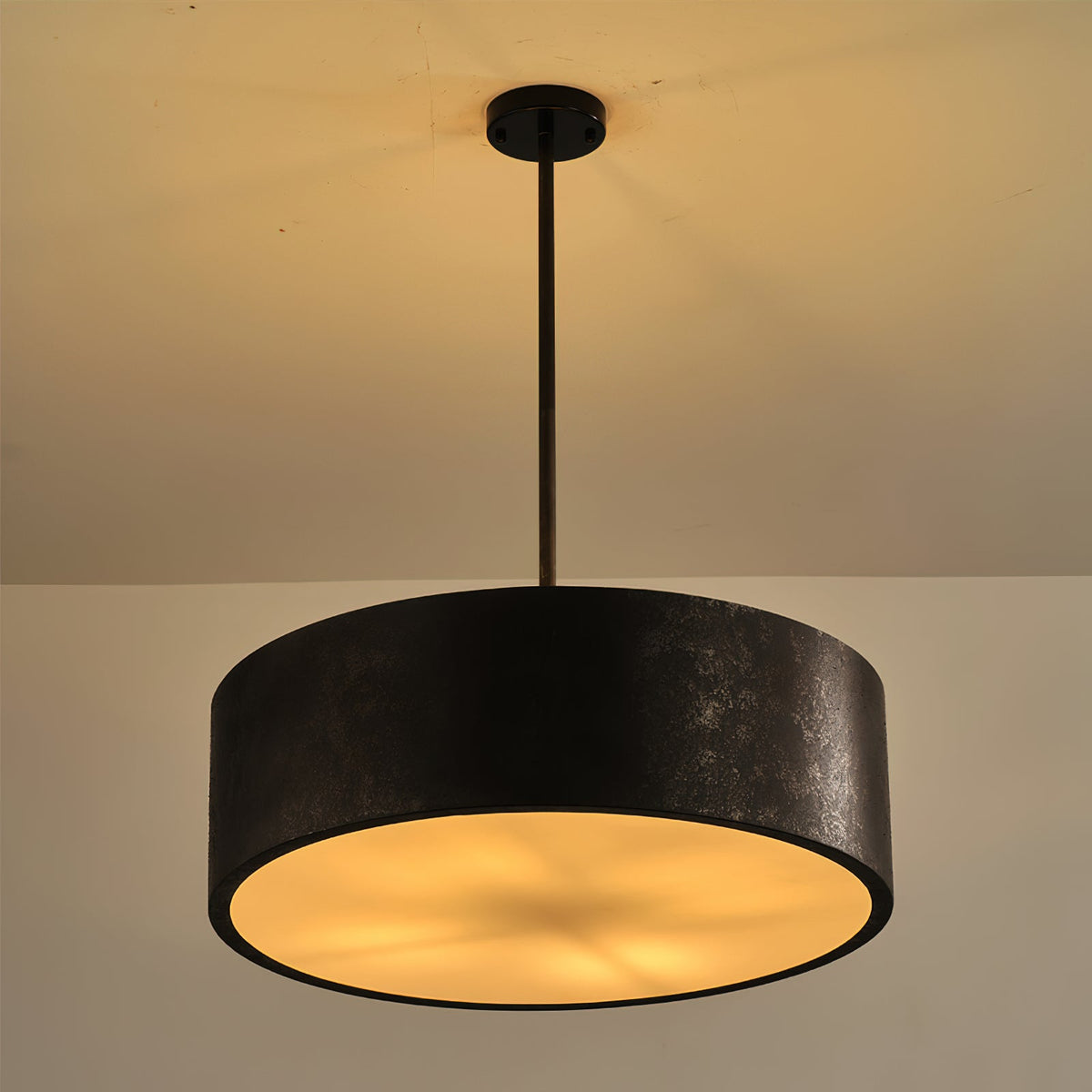 Qvistuvyu Modern Minimalist Elegance Metal Pendant Lamp