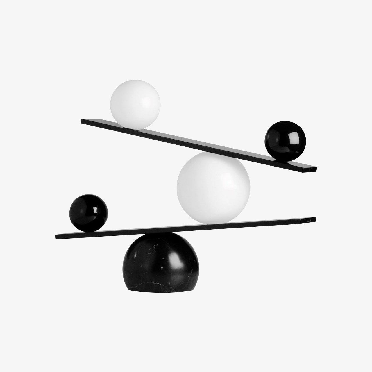Usilus Table Lamp