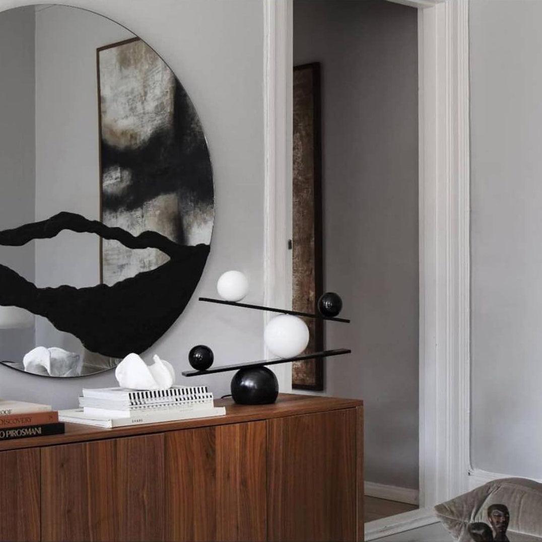 Usilus Table Lamp