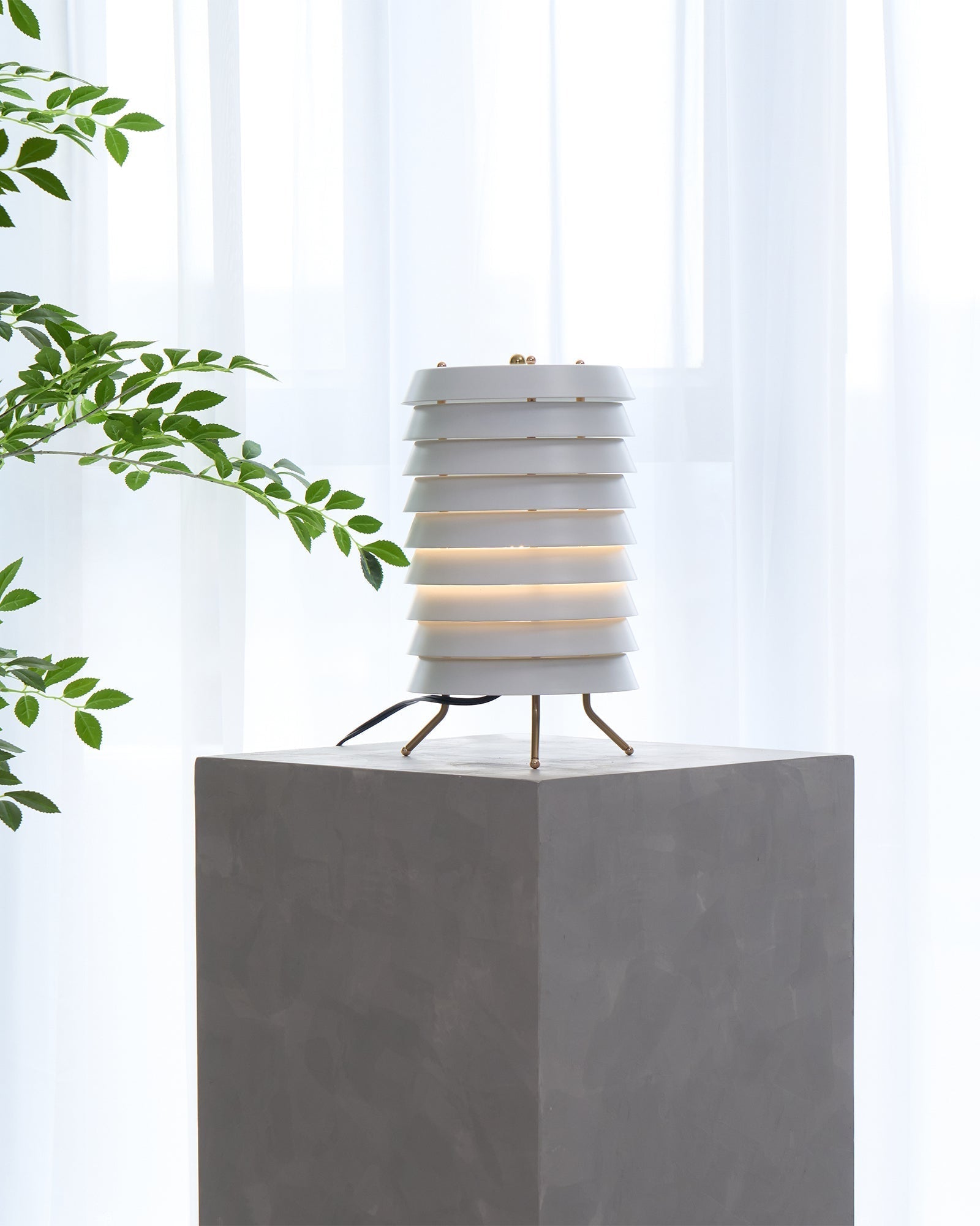 Orelelette Lattice Scandinavian Table Lamp