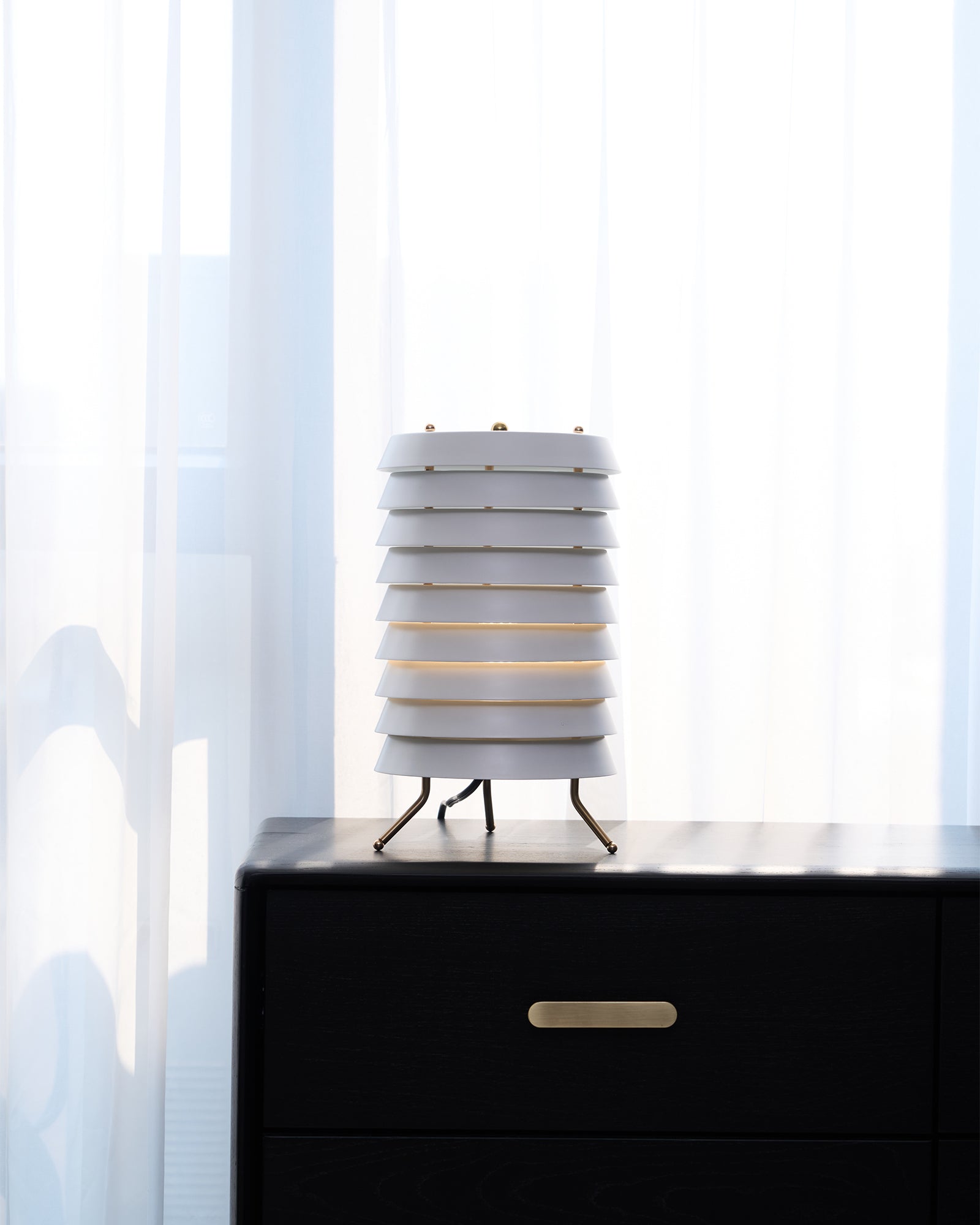 Orelelette Lattice Scandinavian Table Lamp