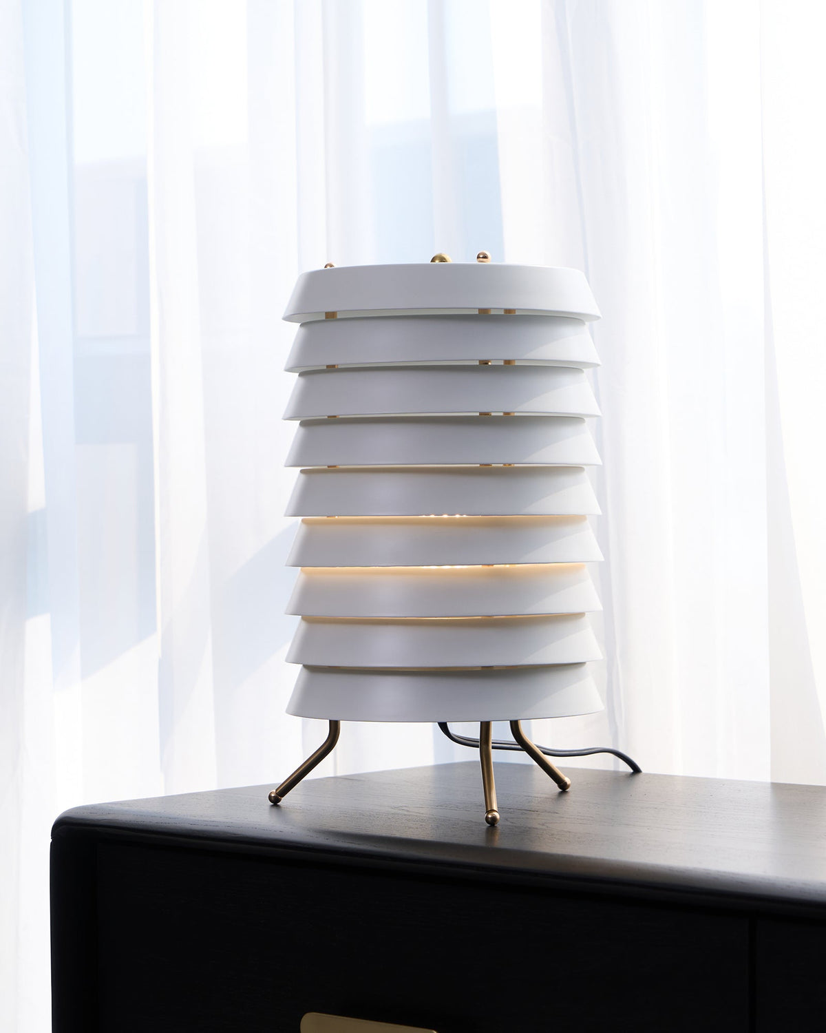 Orelelette Lattice Scandinavian Table Lamp