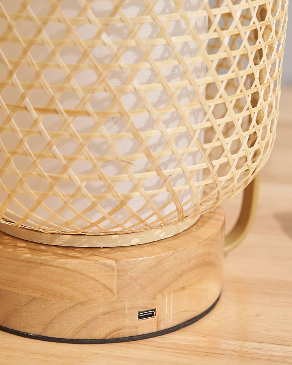 Orbituse Wooden Retro Table Lamp