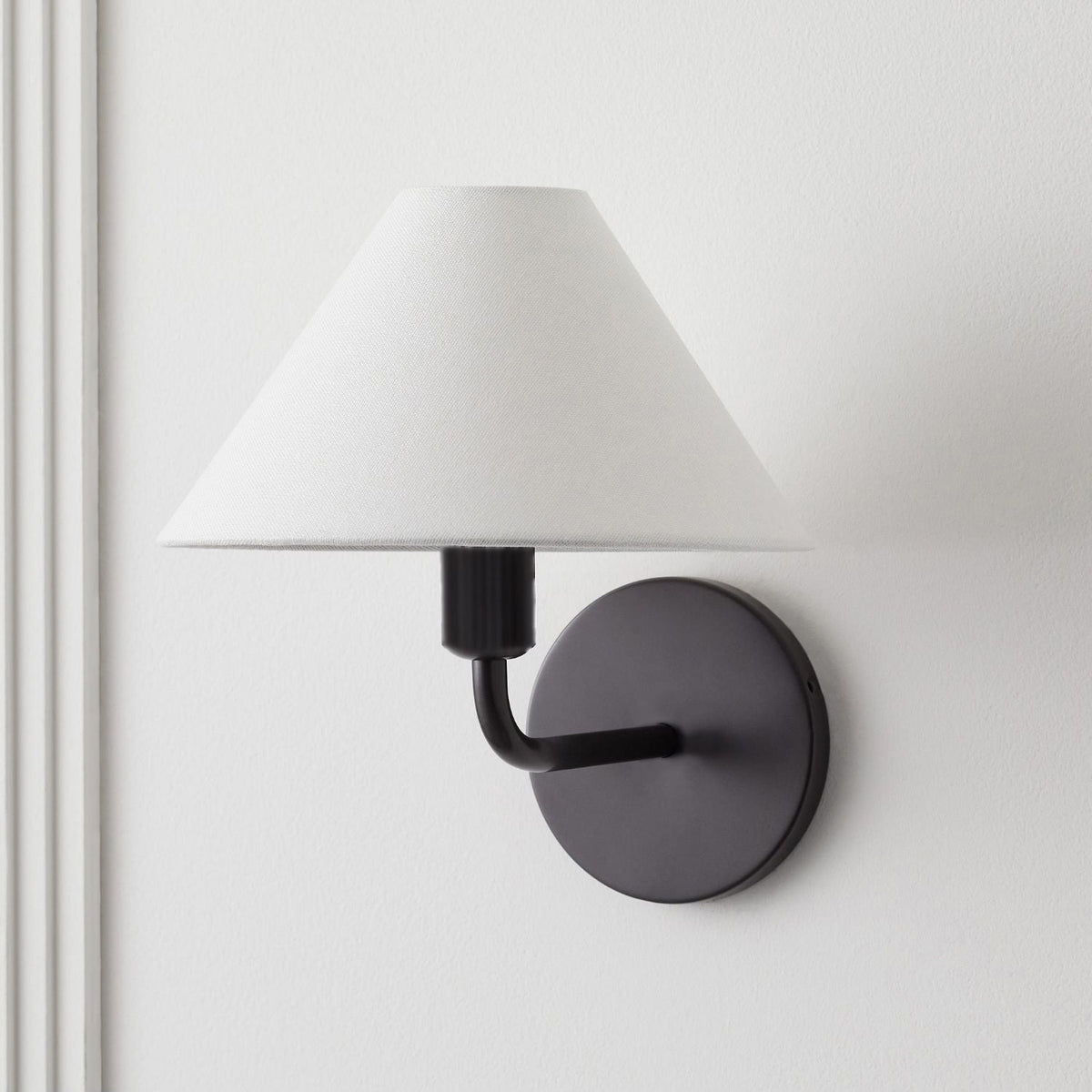 Velaielle Wall Lamp