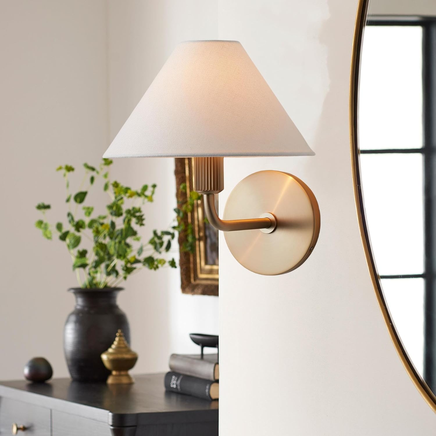 Velaielle Wall Lamp