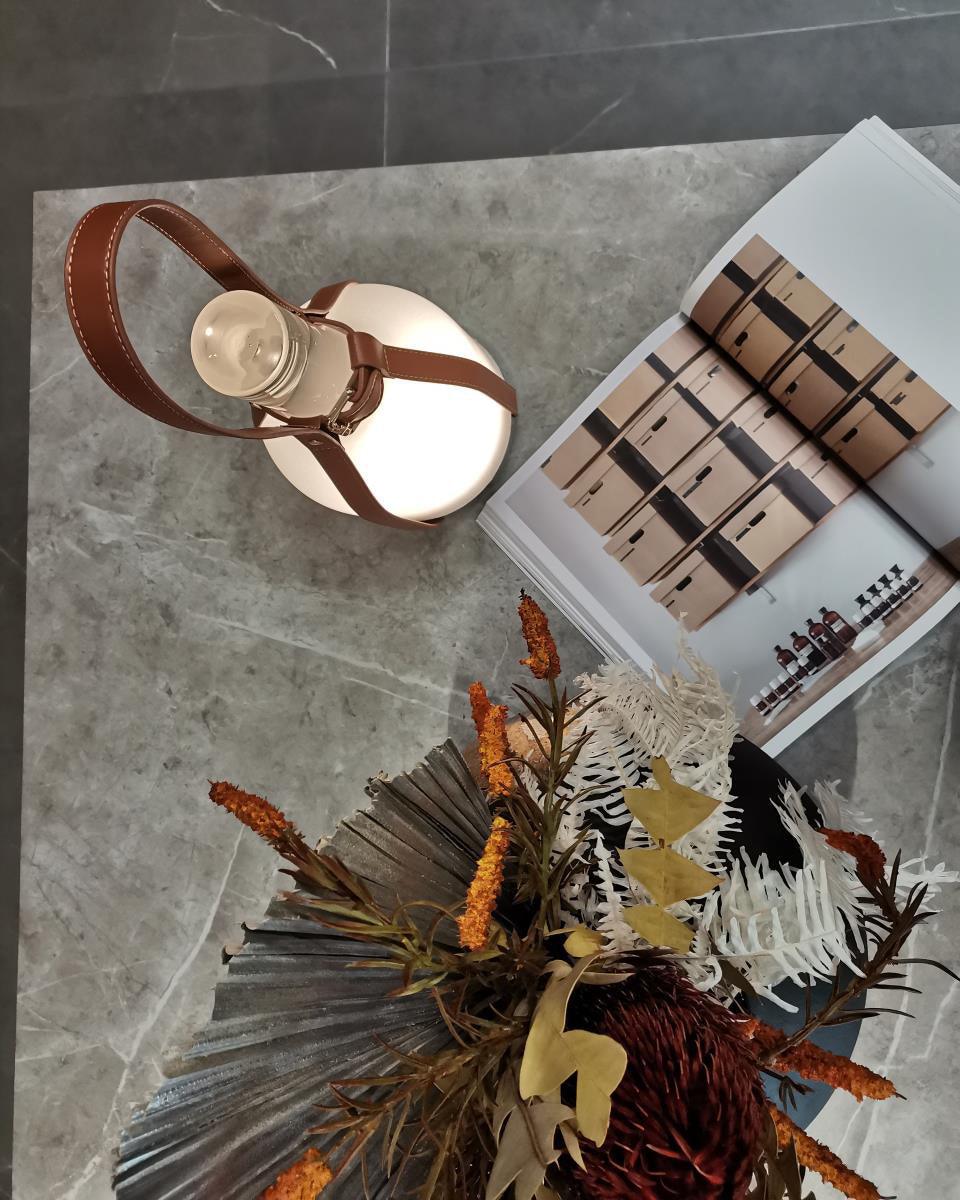 Ales Leather Vintage Table Lamp