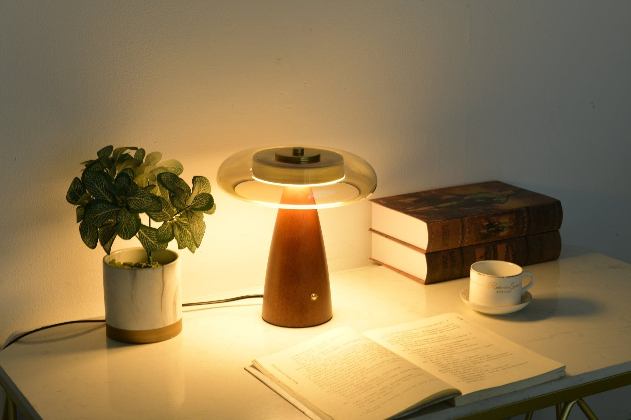 Mushroom Retro Glass Table Lamp