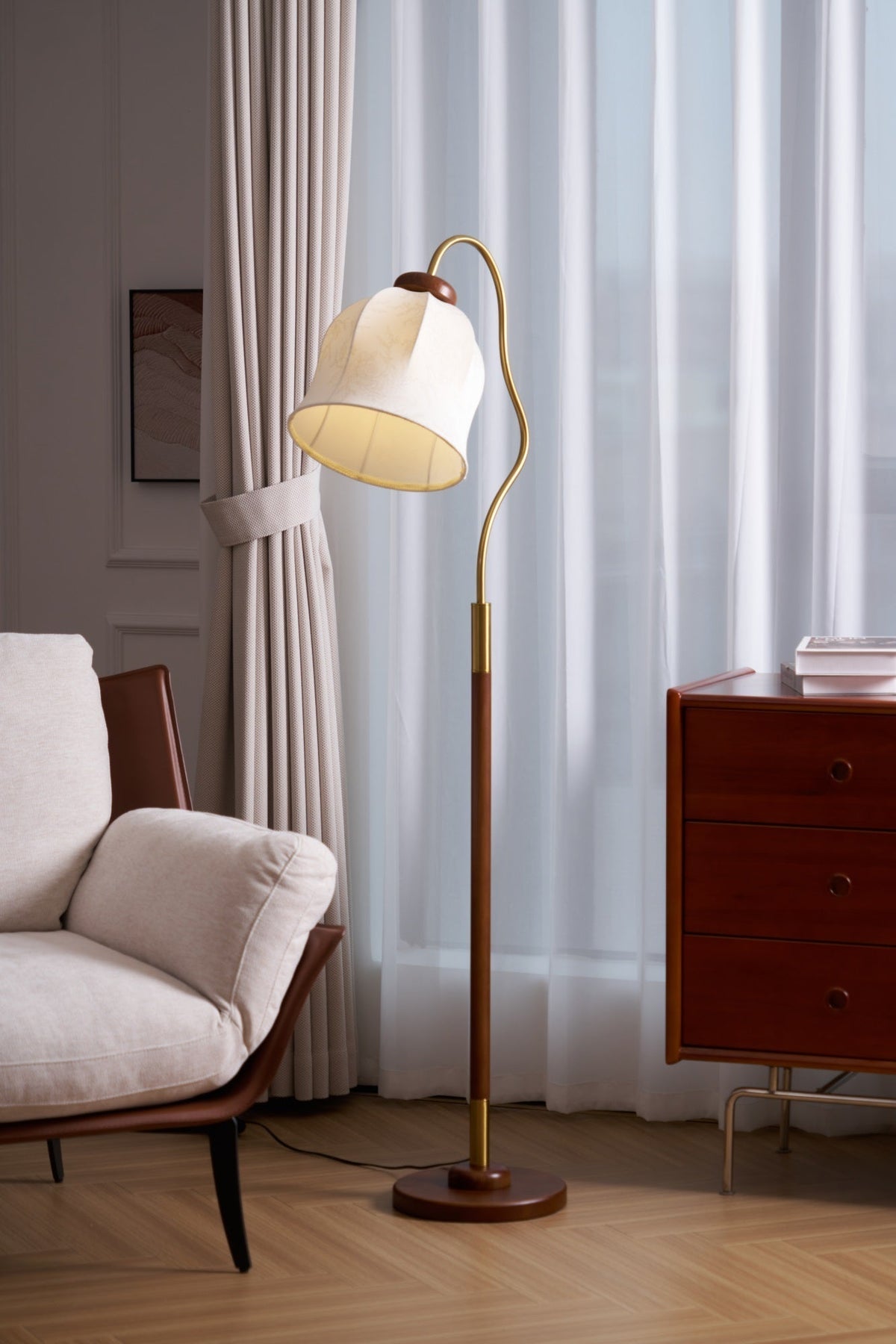 Elveielle Classic Wood Floor Lamp