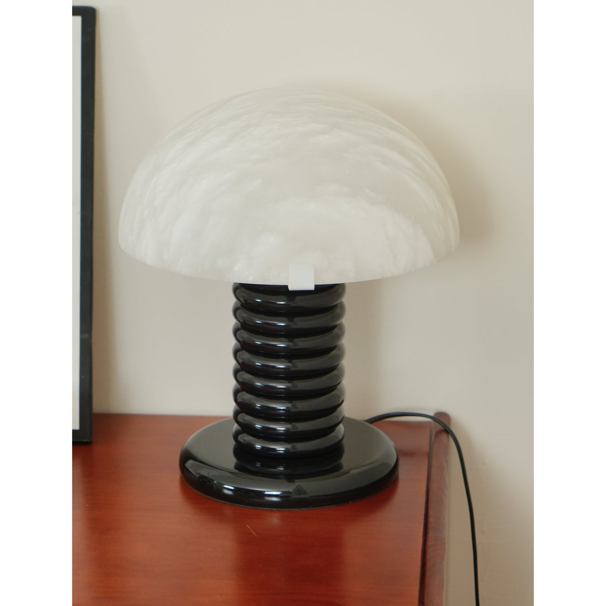 Teriorina Table Lamp