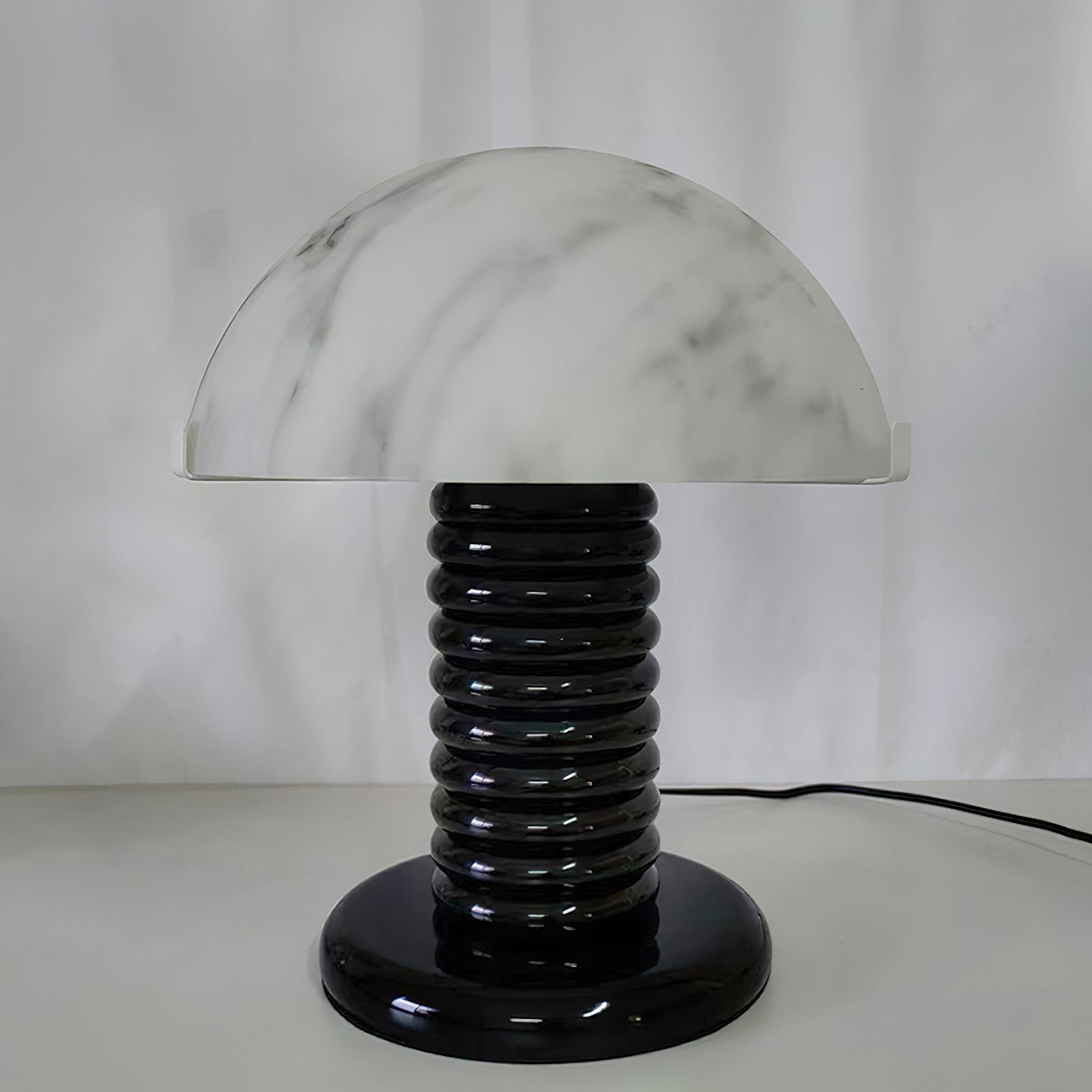 Teriorina Table Lamp