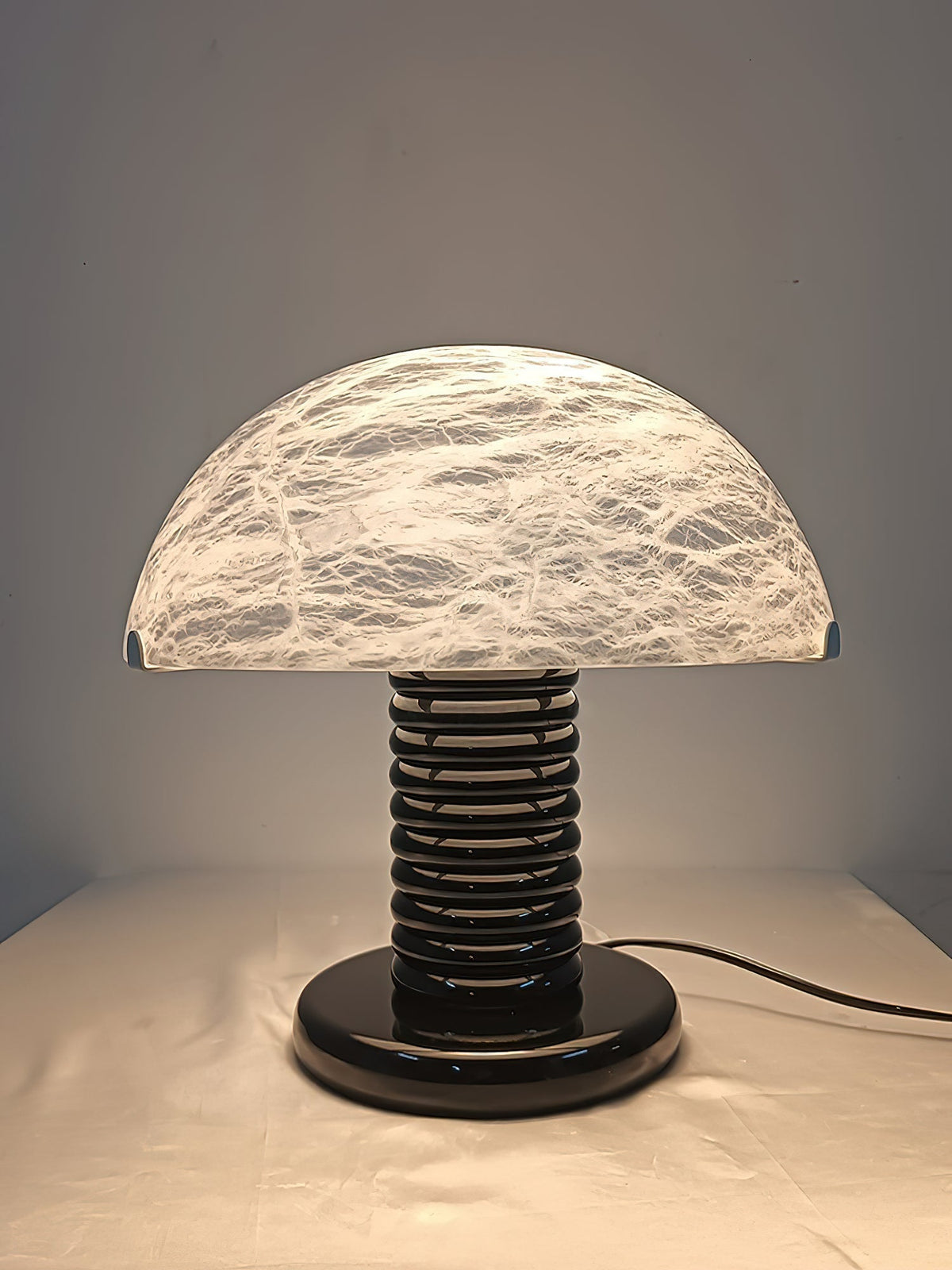 Teriorina Table Lamp