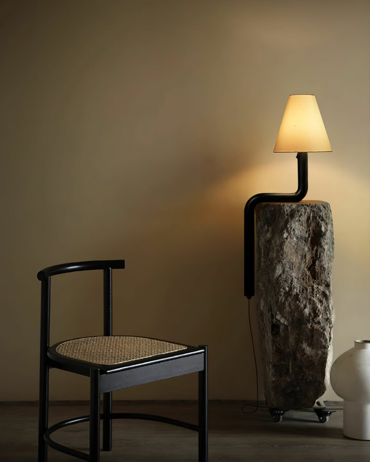 Syleielle Bend Wood Table Lamp