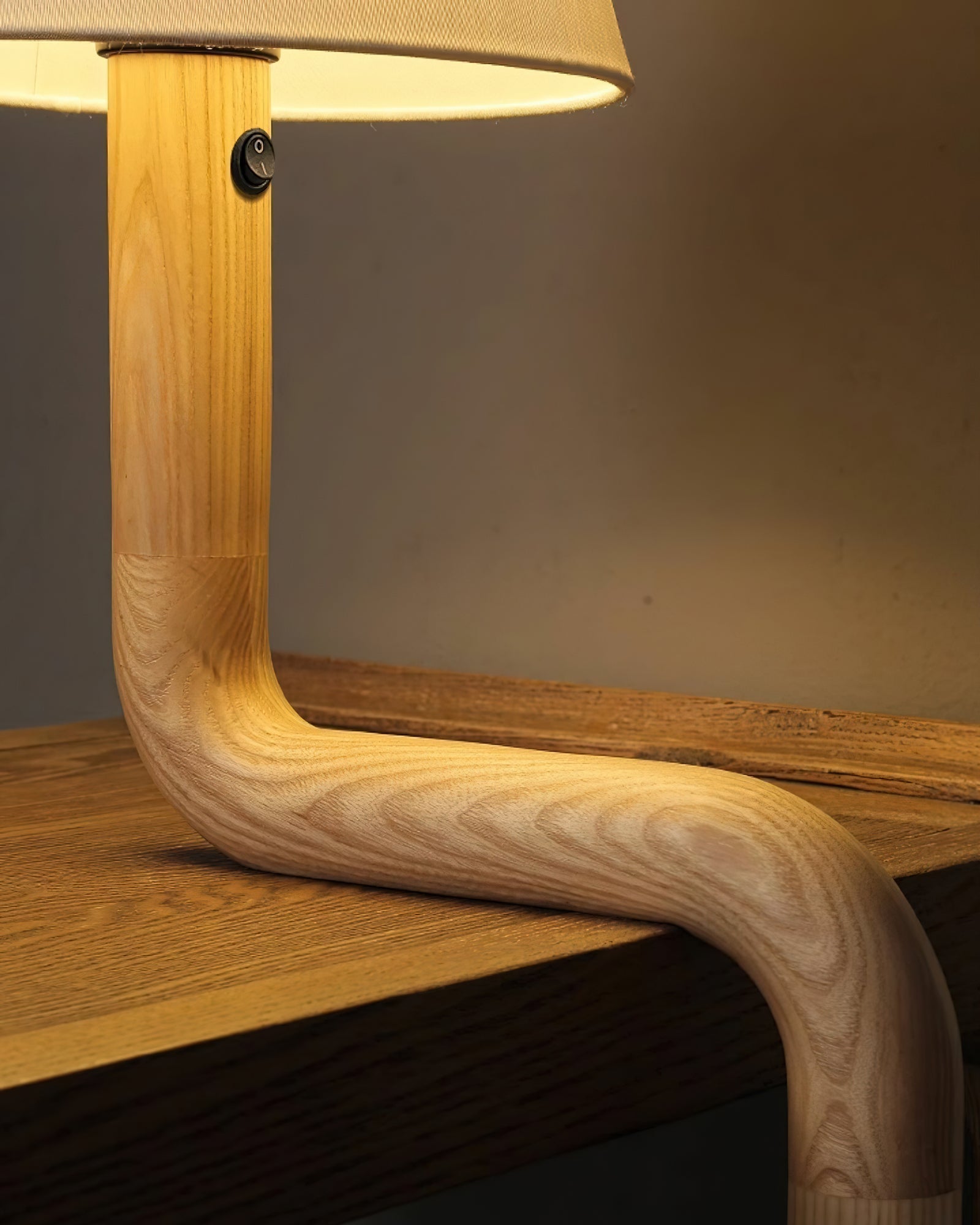 Syleielle Bend Wood Table Lamp