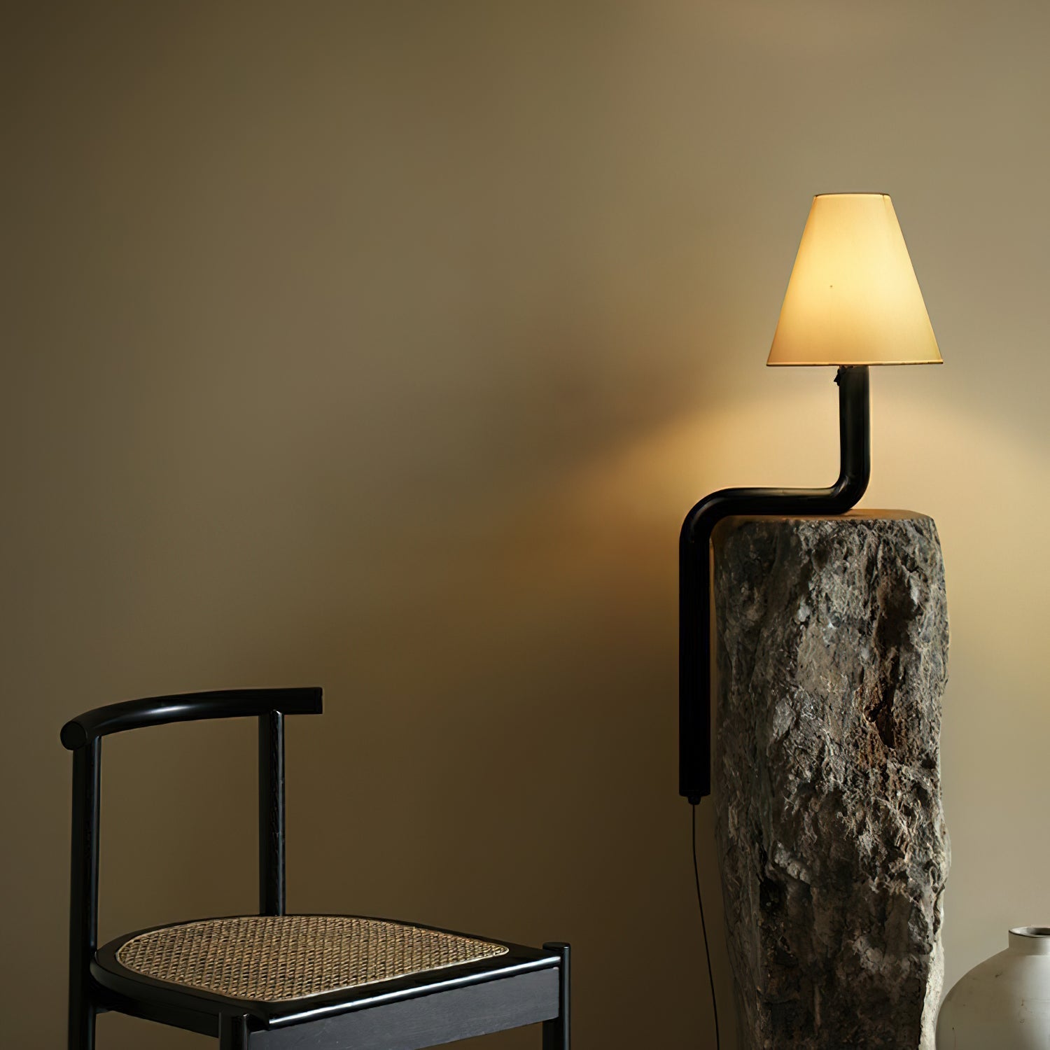 Syleielle Bend Wood Table Lamp