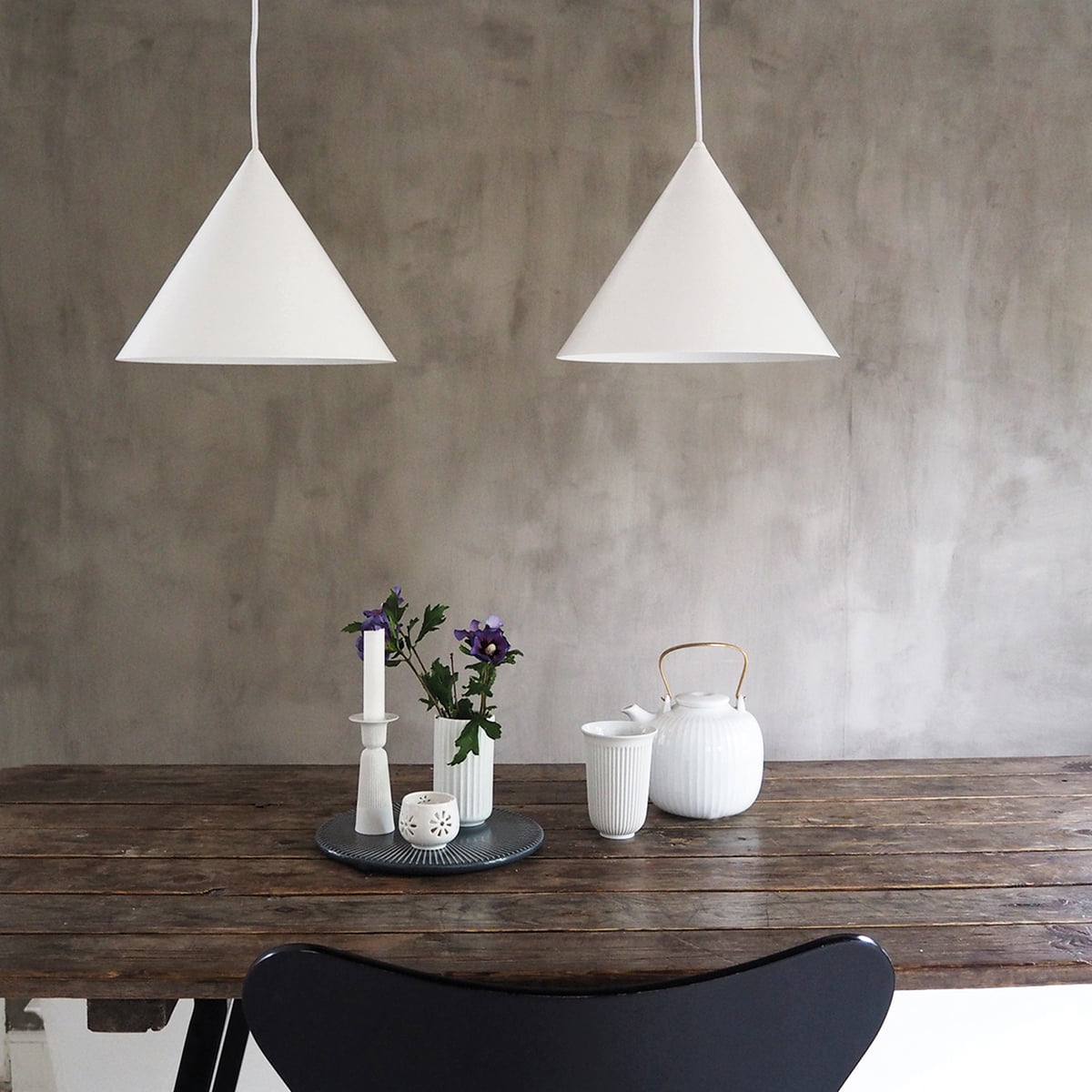 Caeluvyu Modern Minimalist Dark Metal Pendant Lamp