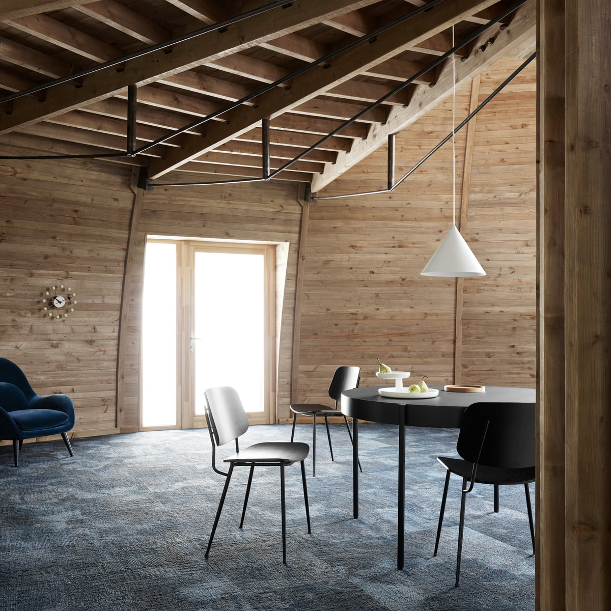 Caeluvyu Modern Minimalist Dark Metal Pendant Lamp